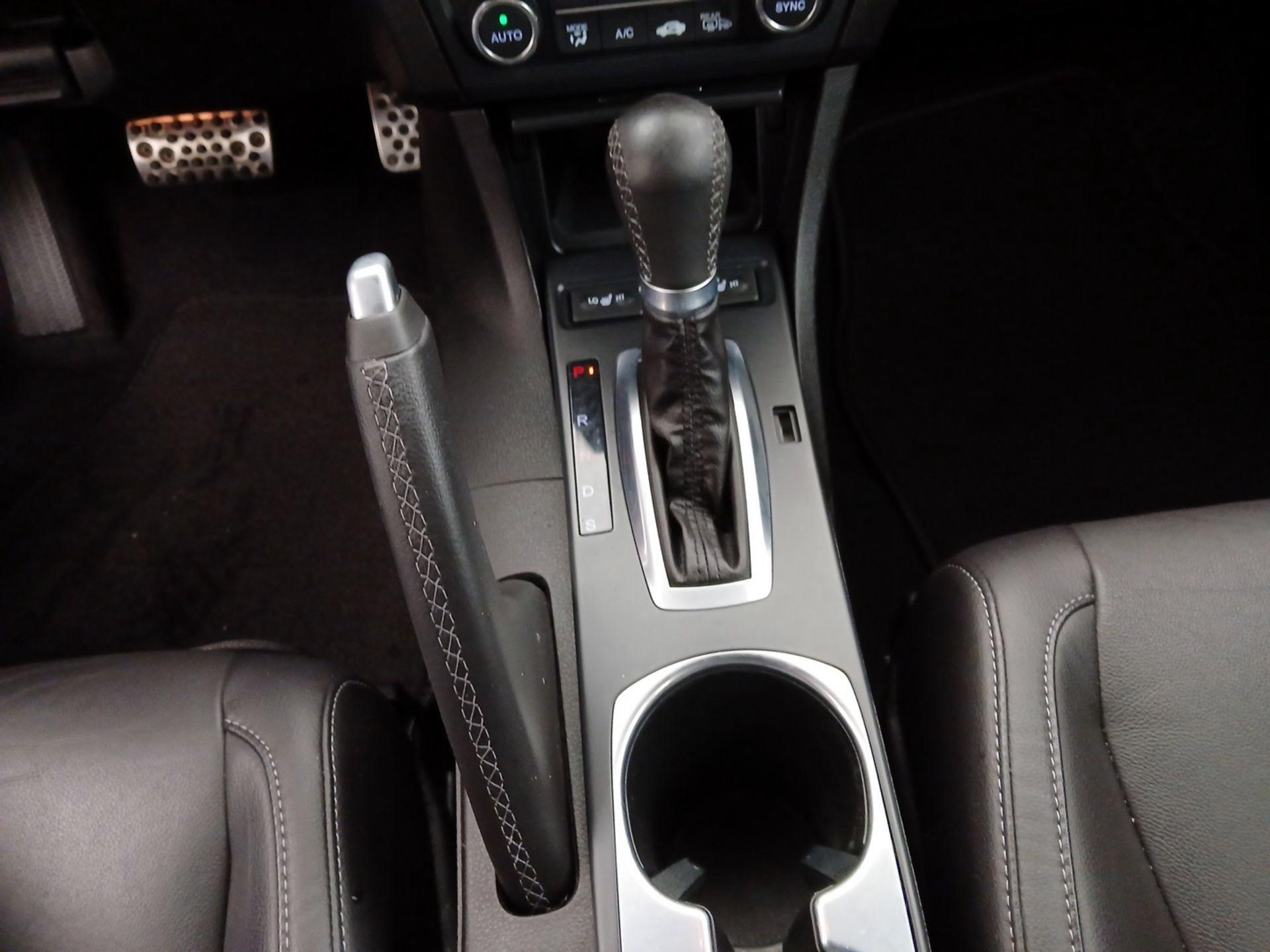 Thumbnail: 2021 Acura ILX - 17