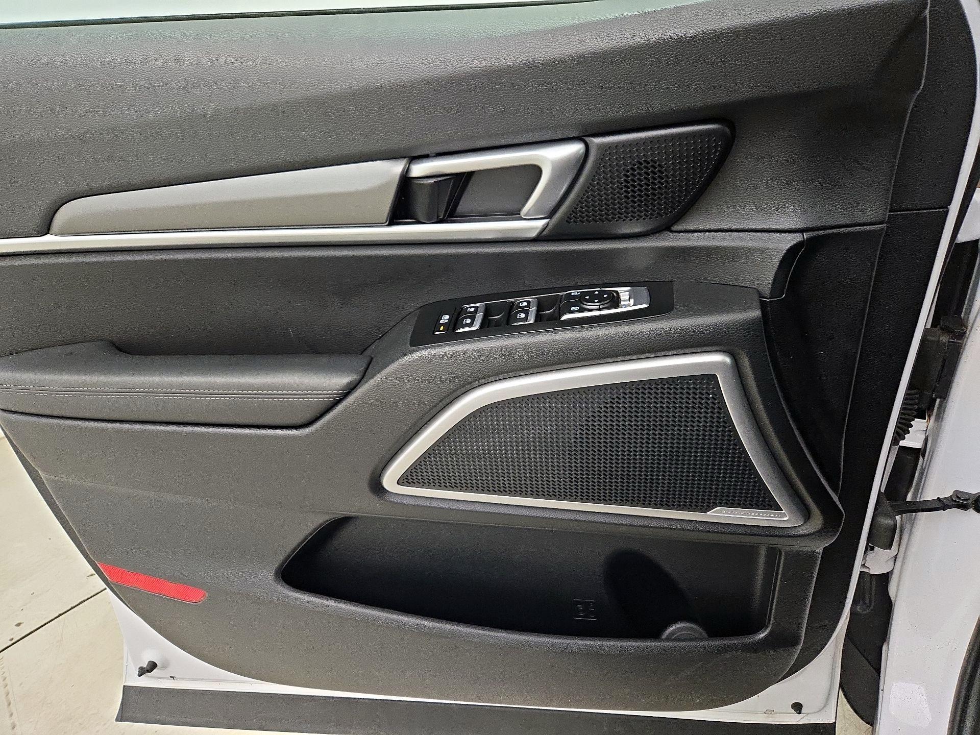 Thumbnail: 2022 Kia Telluride - 12