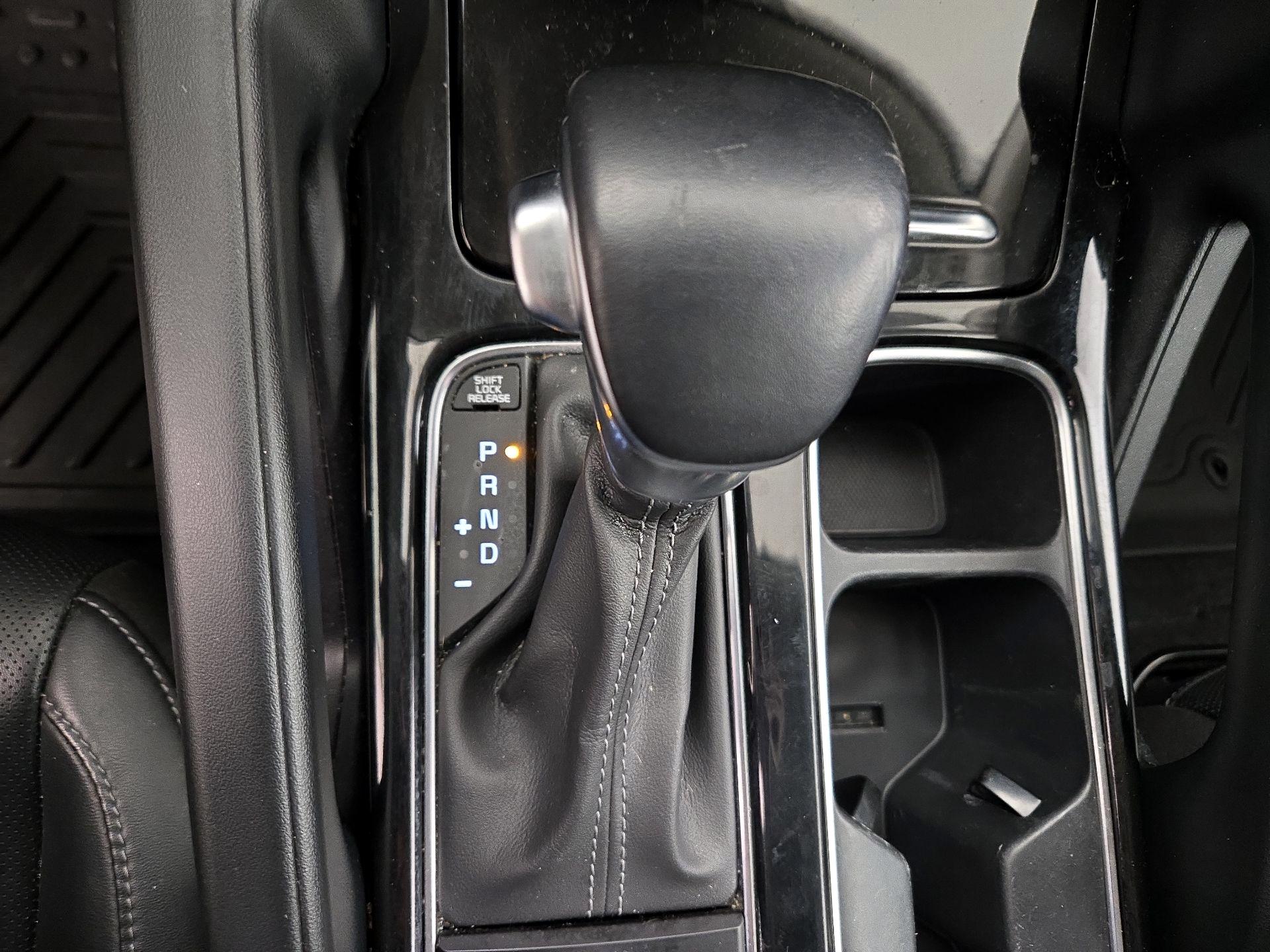 Thumbnail: 2022 Kia Telluride - 17