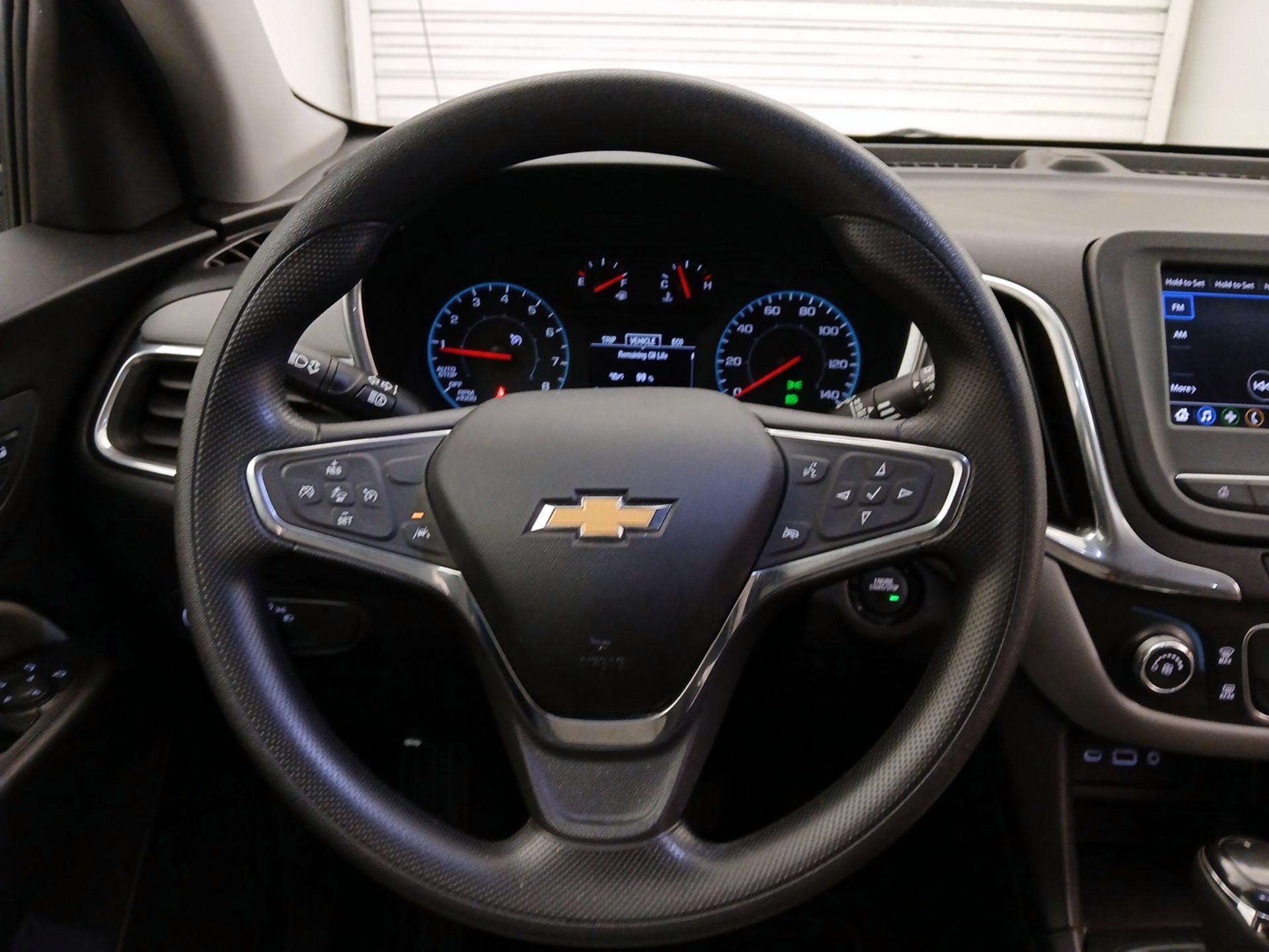 Thumbnail: 2020 Chevrolet Equinox - 10