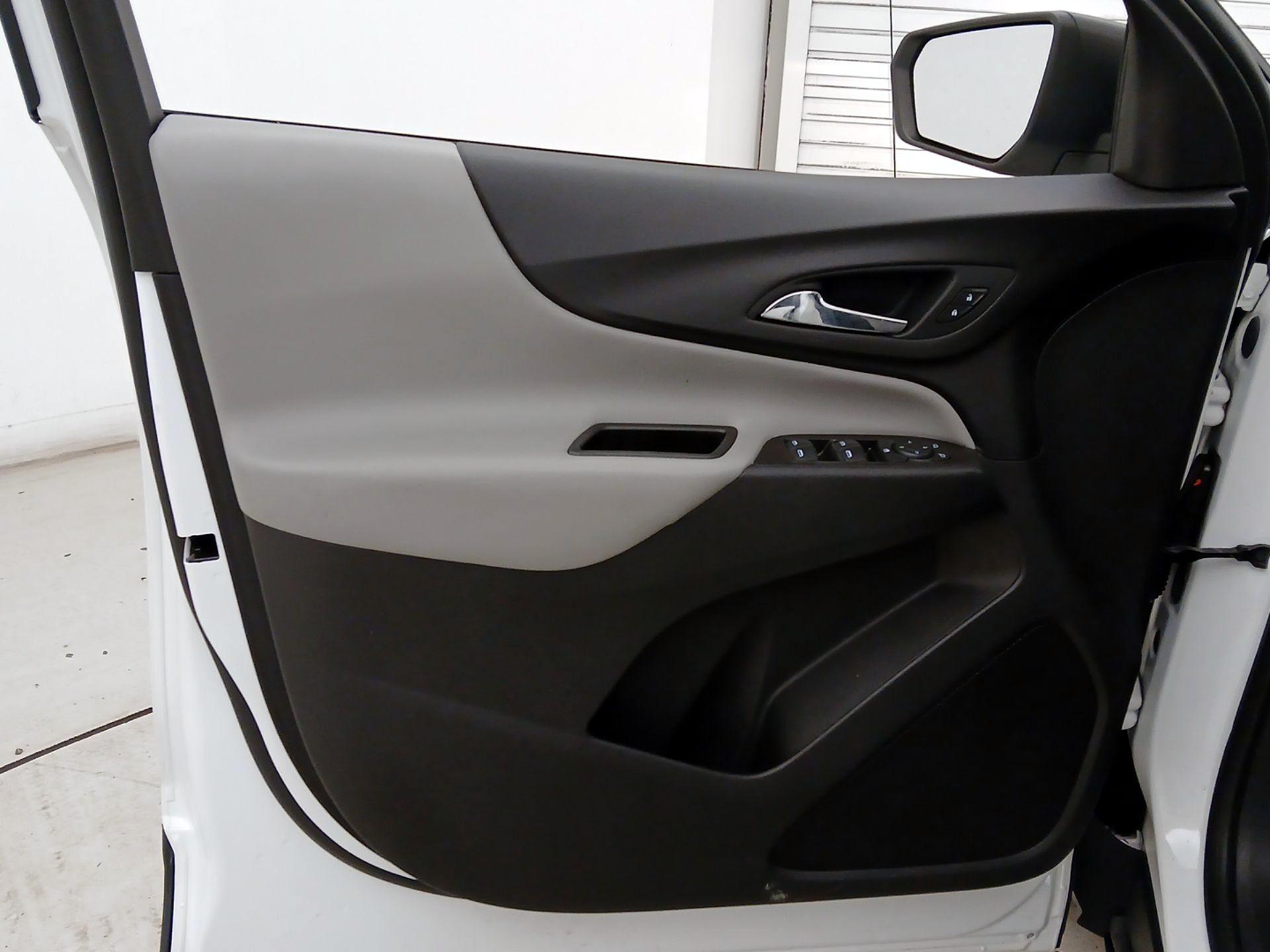 Thumbnail: 2020 Chevrolet Equinox - 12