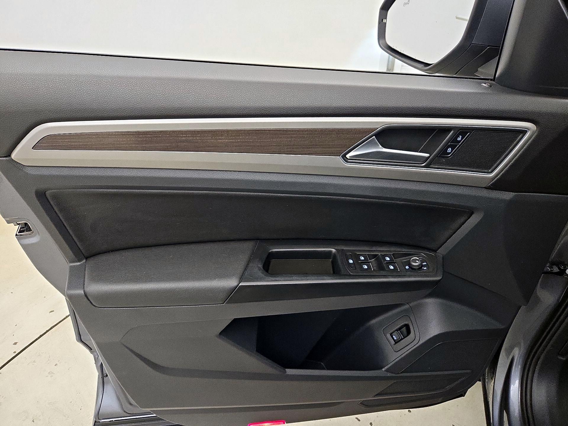 Thumbnail: 2019 Volkswagen Atlas - 12