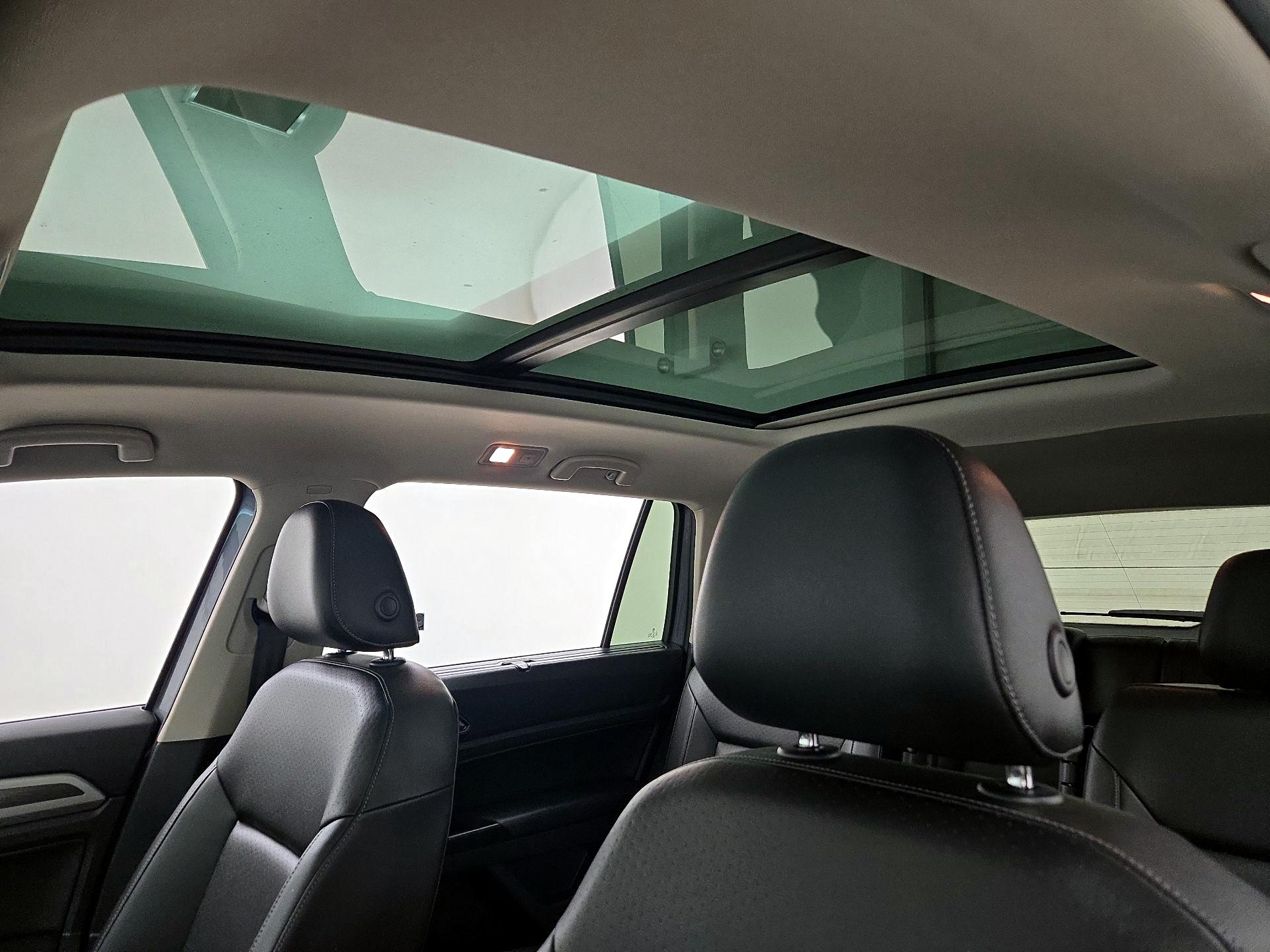 Thumbnail: 2019 Volkswagen Atlas - 18