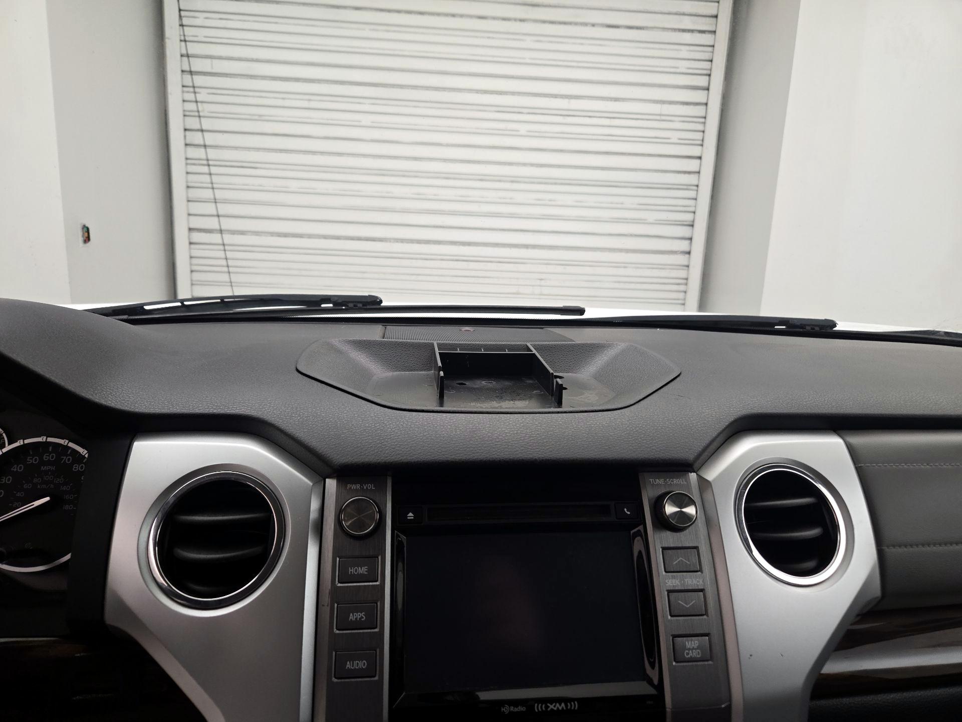Thumbnail: 2015 Toyota Tundra - 9