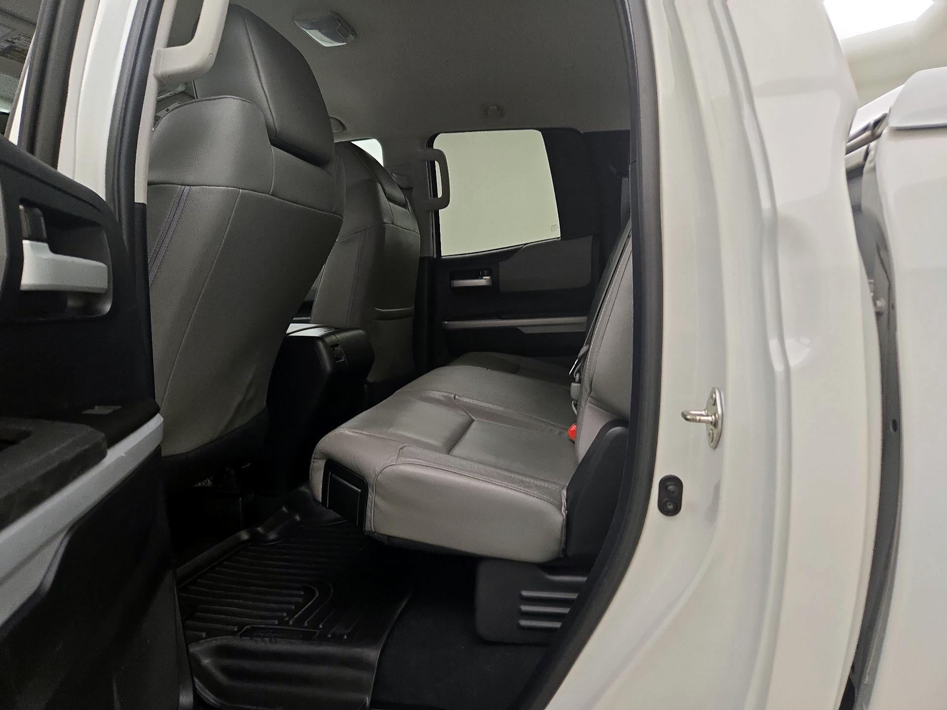 Thumbnail: 2015 Toyota Tundra - 19
