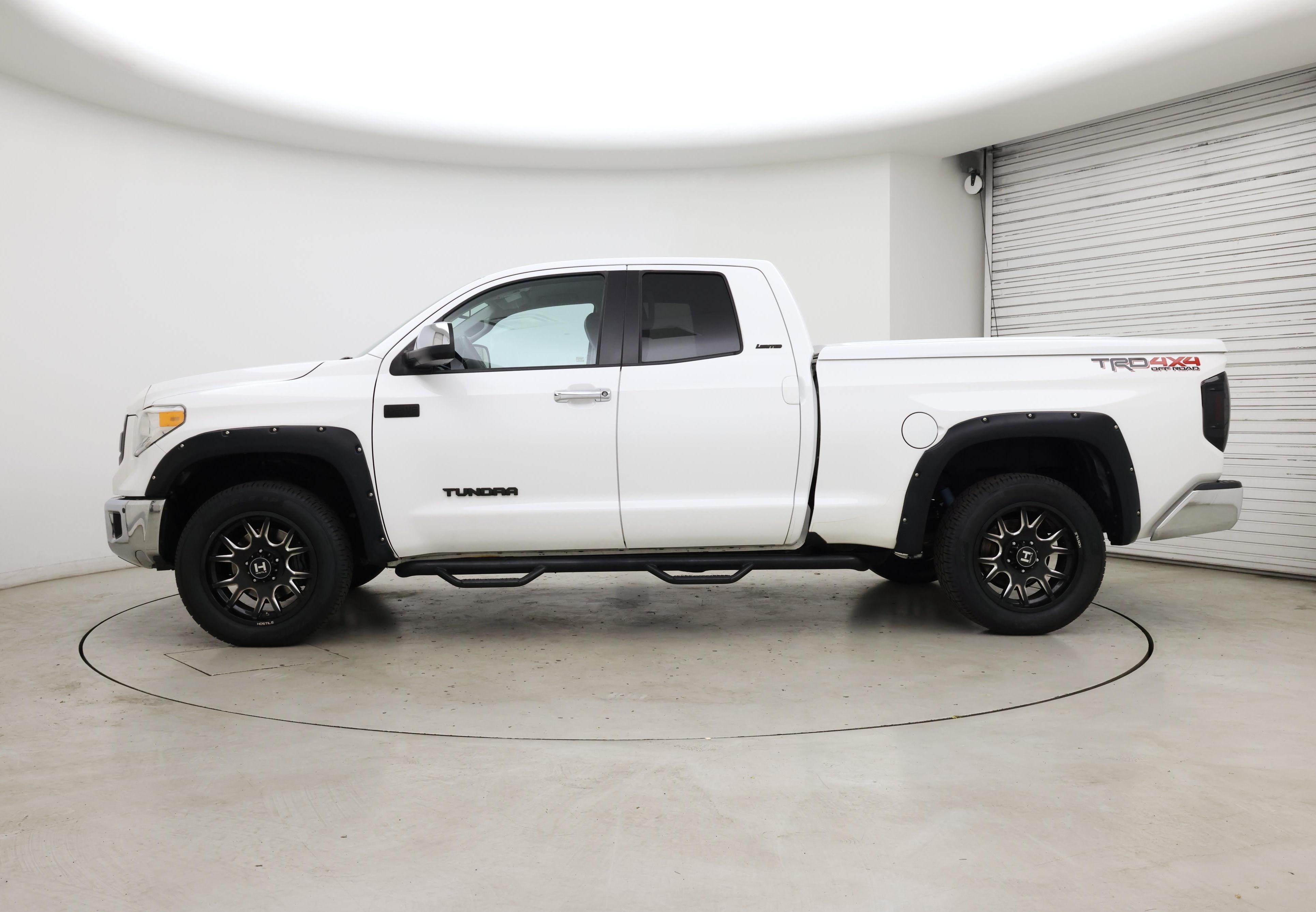 Thumbnail: 2015 Toyota Tundra - 3
