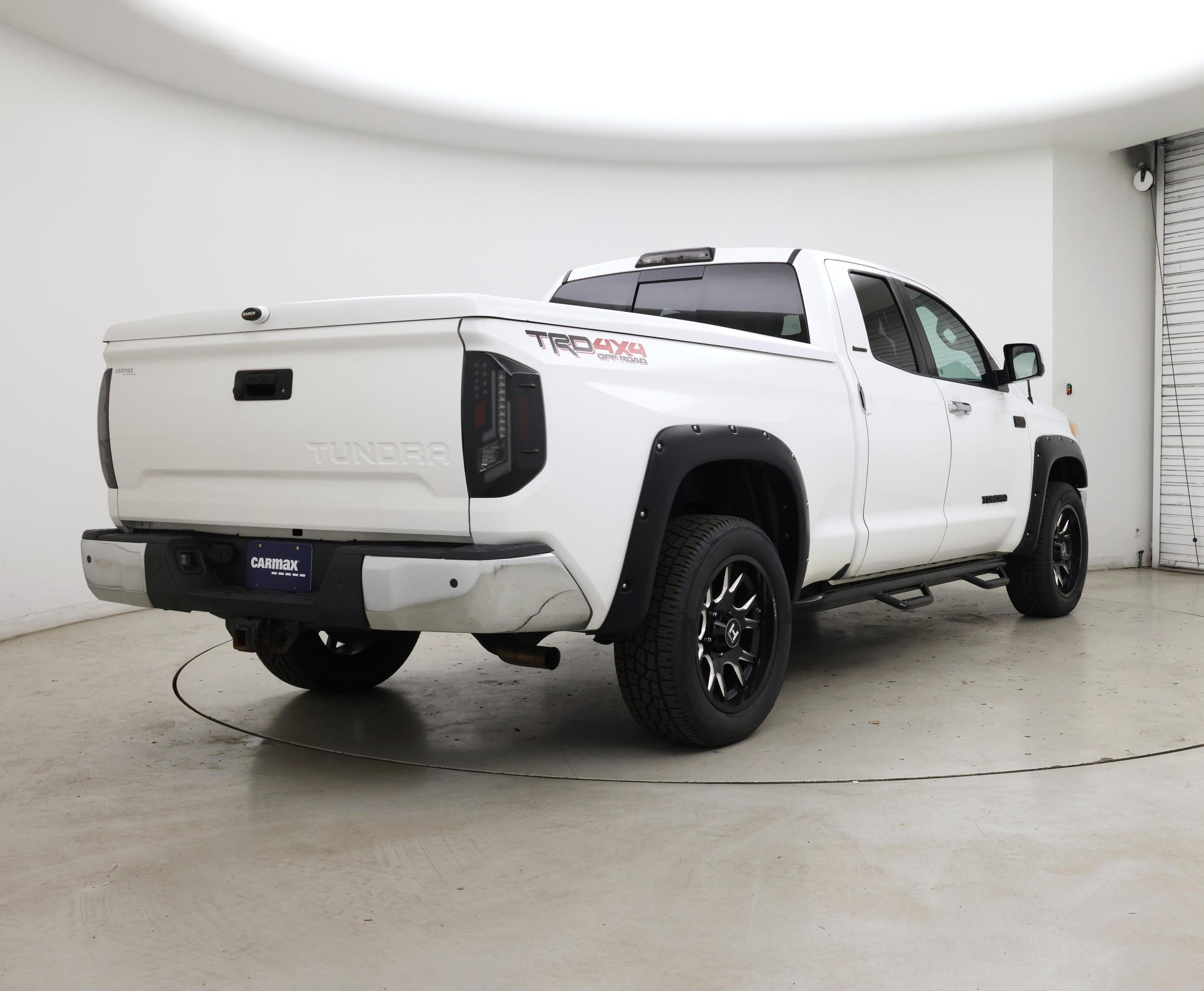 Thumbnail: 2015 Toyota Tundra - 8