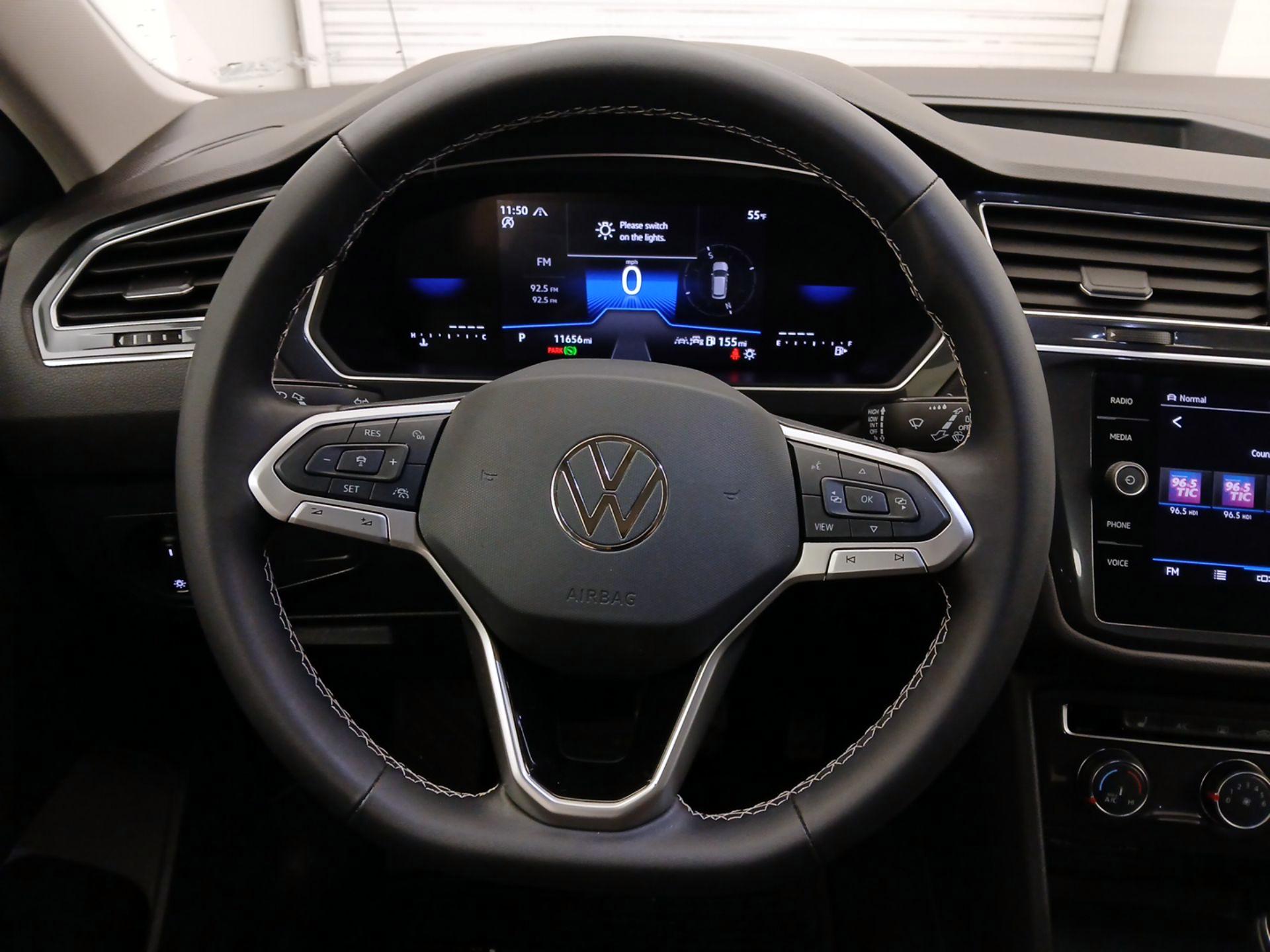 Thumbnail: 2024 Volkswagen Tiguan - 10