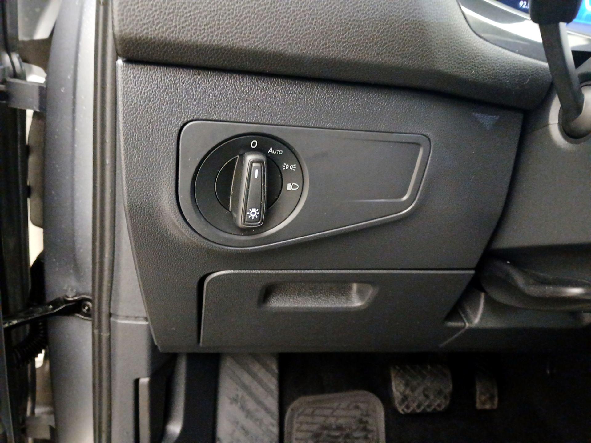 Thumbnail: 2024 Volkswagen Tiguan - 13