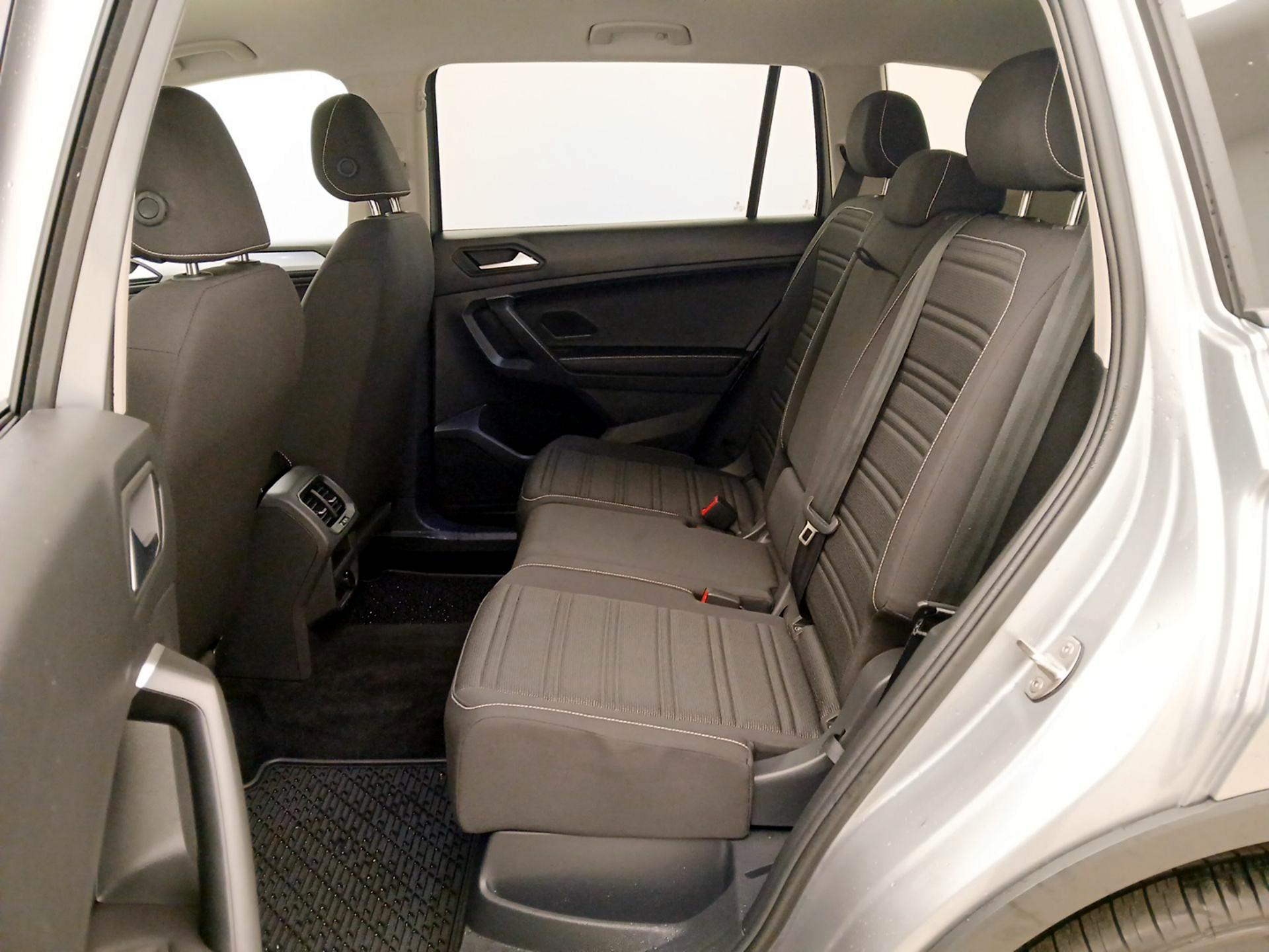 Thumbnail: 2024 Volkswagen Tiguan - 19