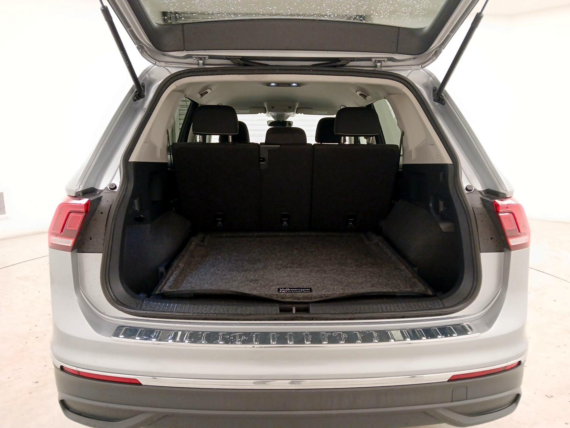 Thumbnail: 2024 Volkswagen Tiguan - 20