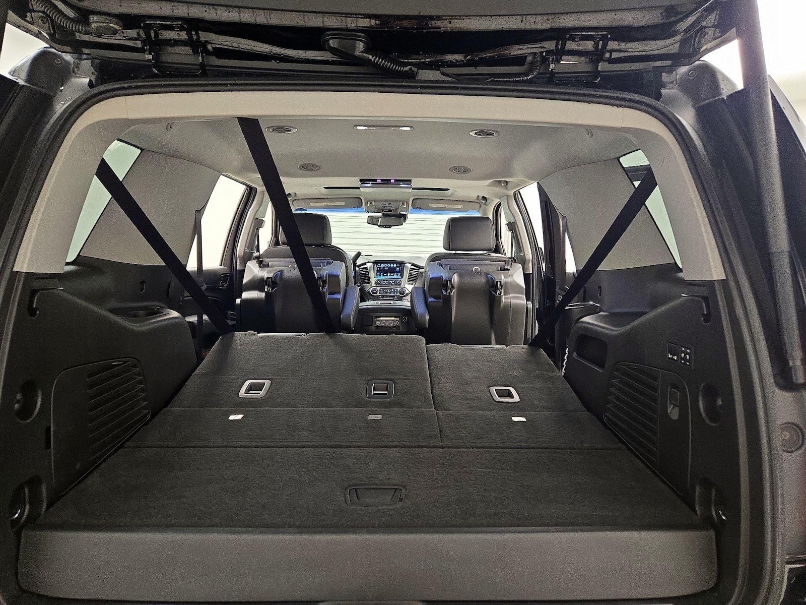 2017 Chevrolet Tahoe Premier - Photo 23