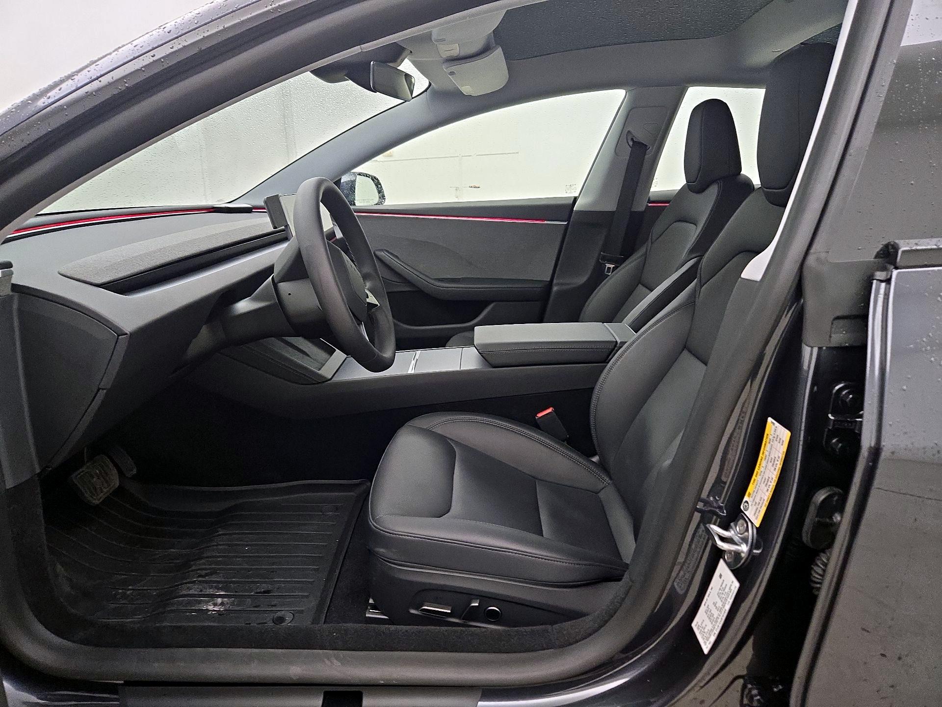 Thumbnail: 2025 Tesla Model 3 - 11