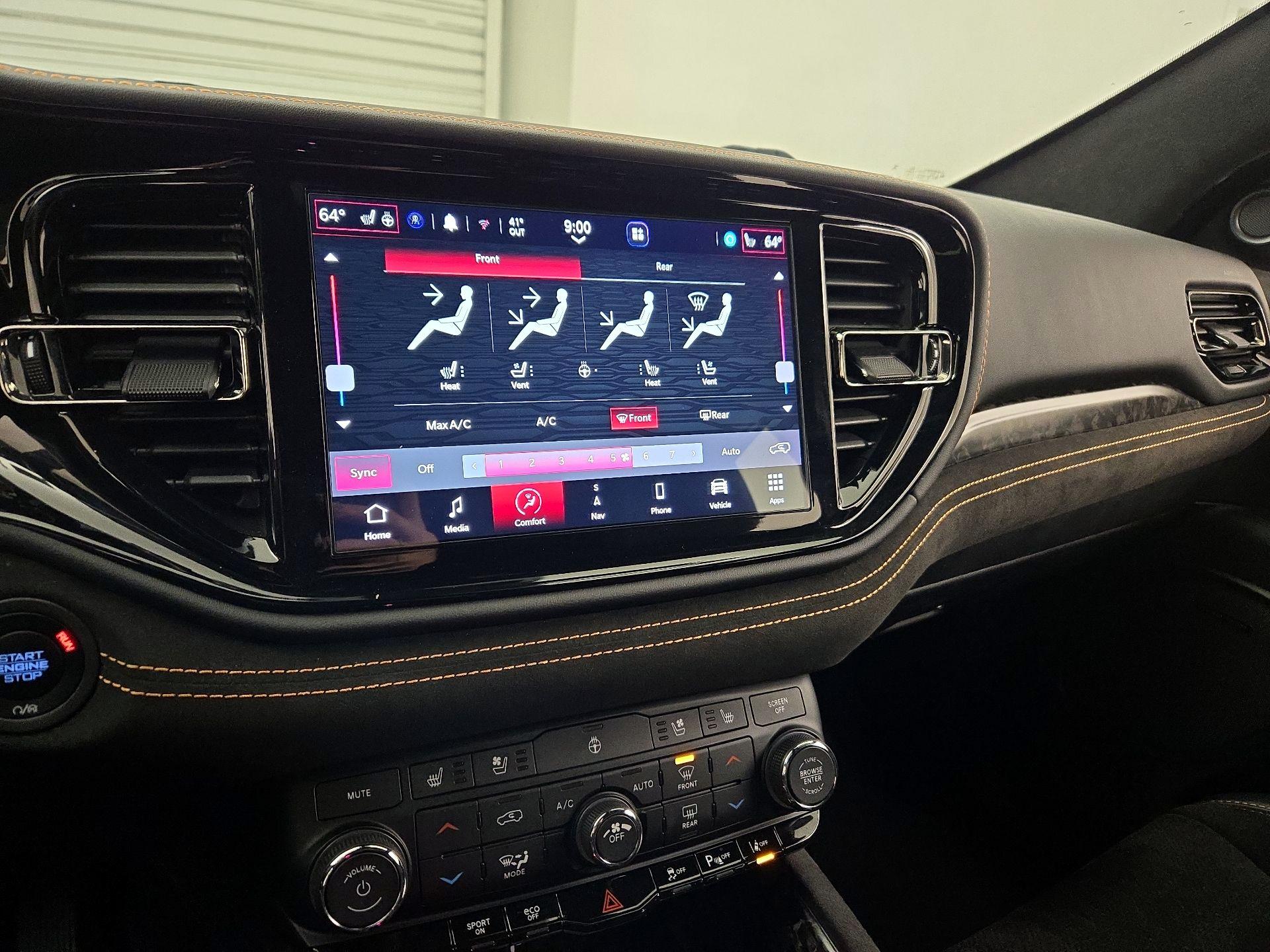 Thumbnail: 2023 Dodge Durango - 16