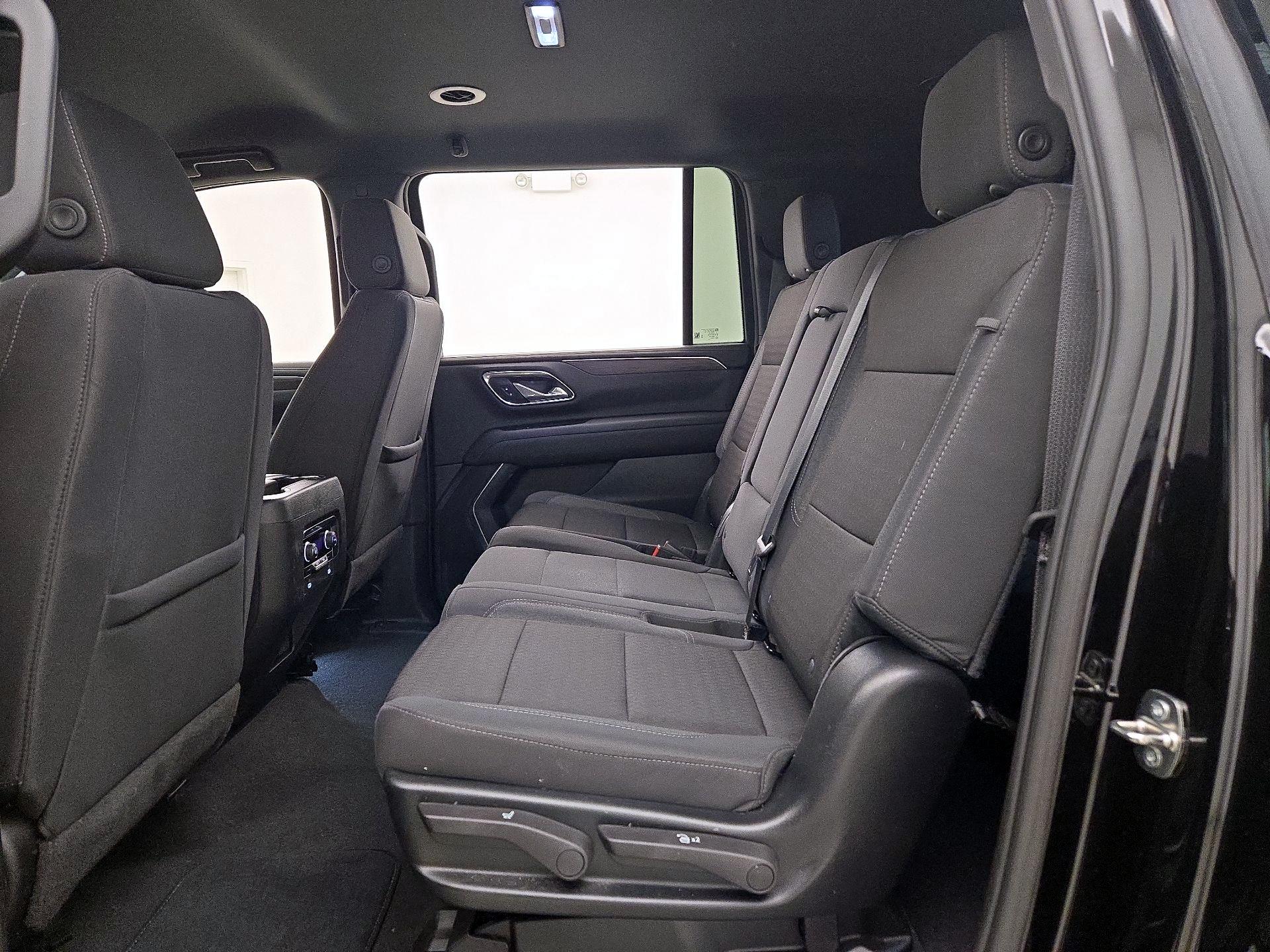 Thumbnail: 2024 Chevrolet Suburban - 18