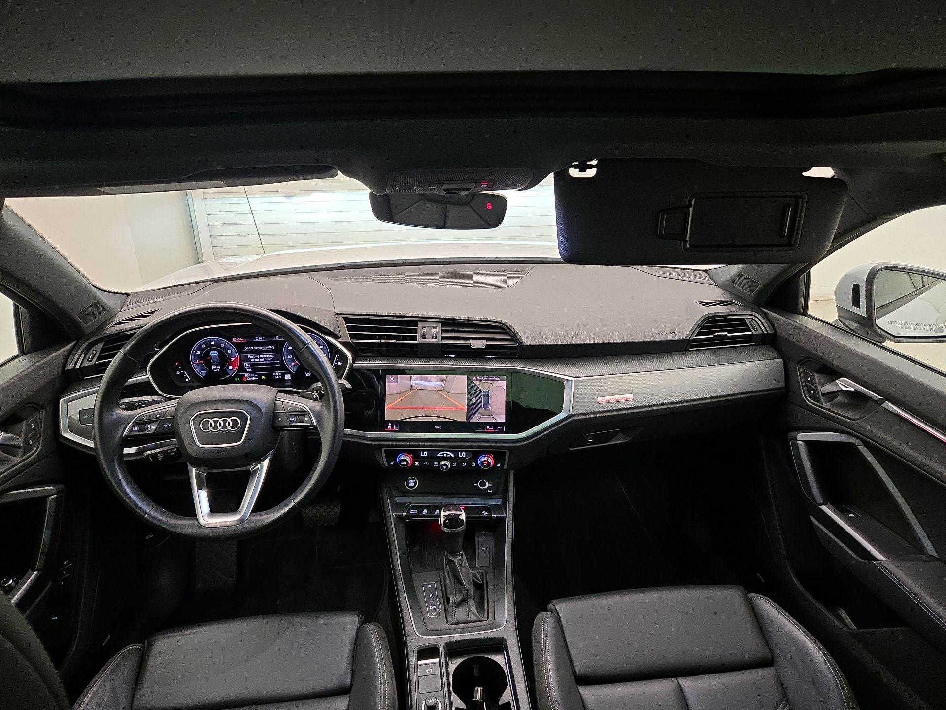 Thumbnail: 2022 Audi Q3 - 9