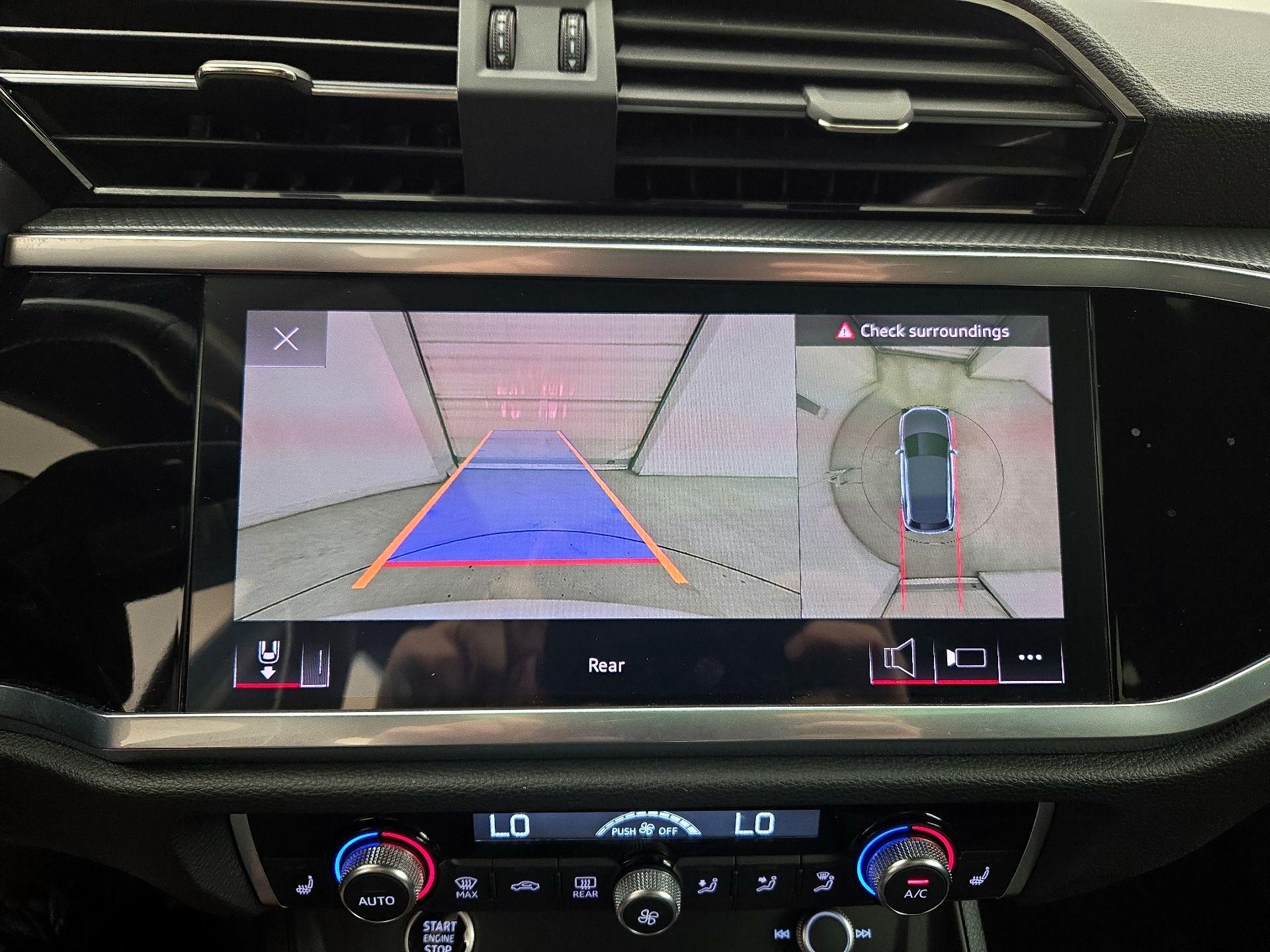 Thumbnail: 2022 Audi Q3 - 13