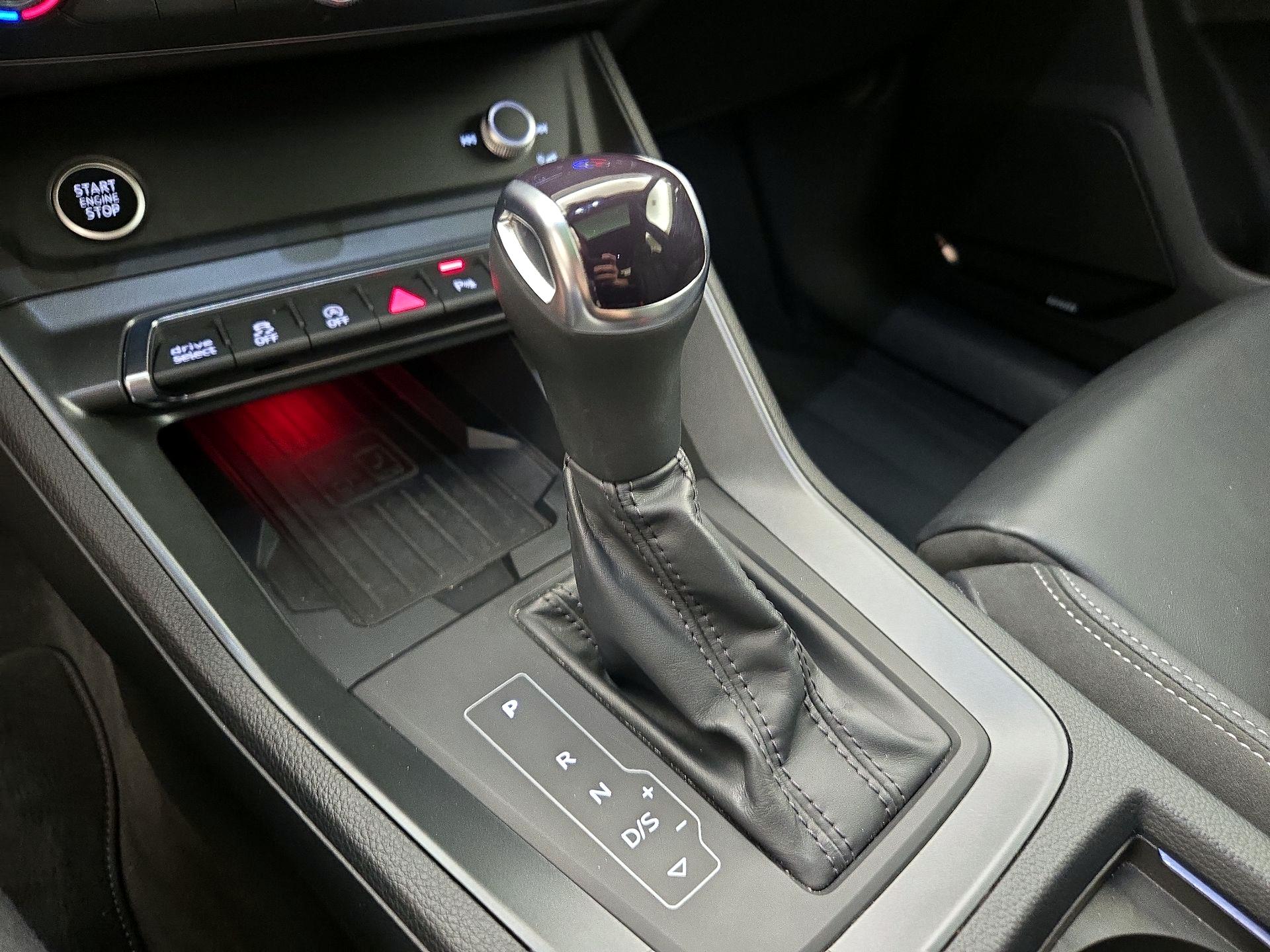 Thumbnail: 2022 Audi Q3 - 16