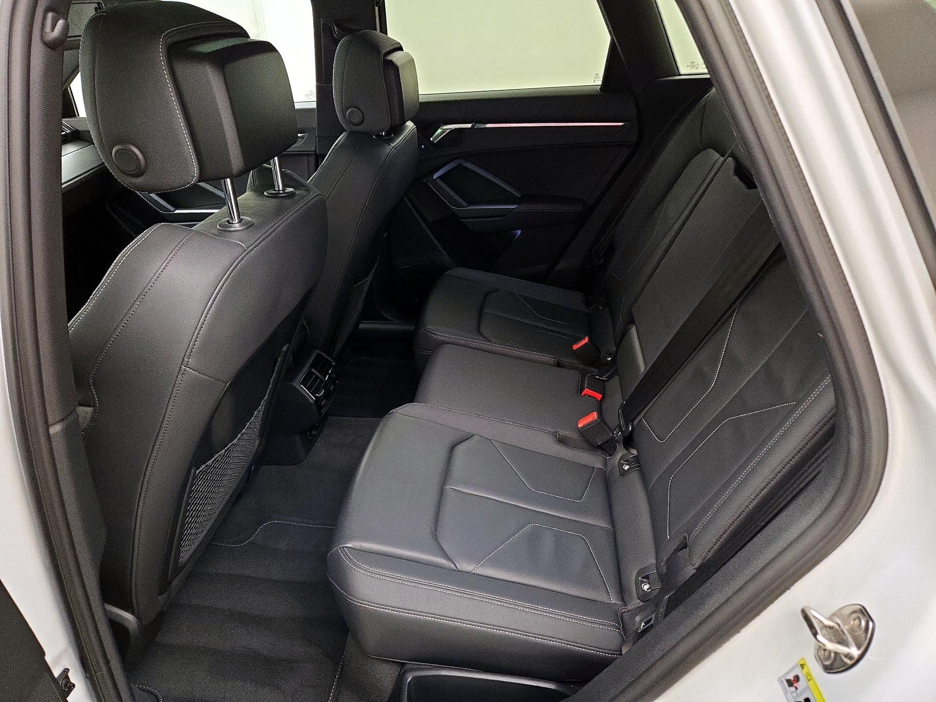 Thumbnail: 2022 Audi Q3 - 17