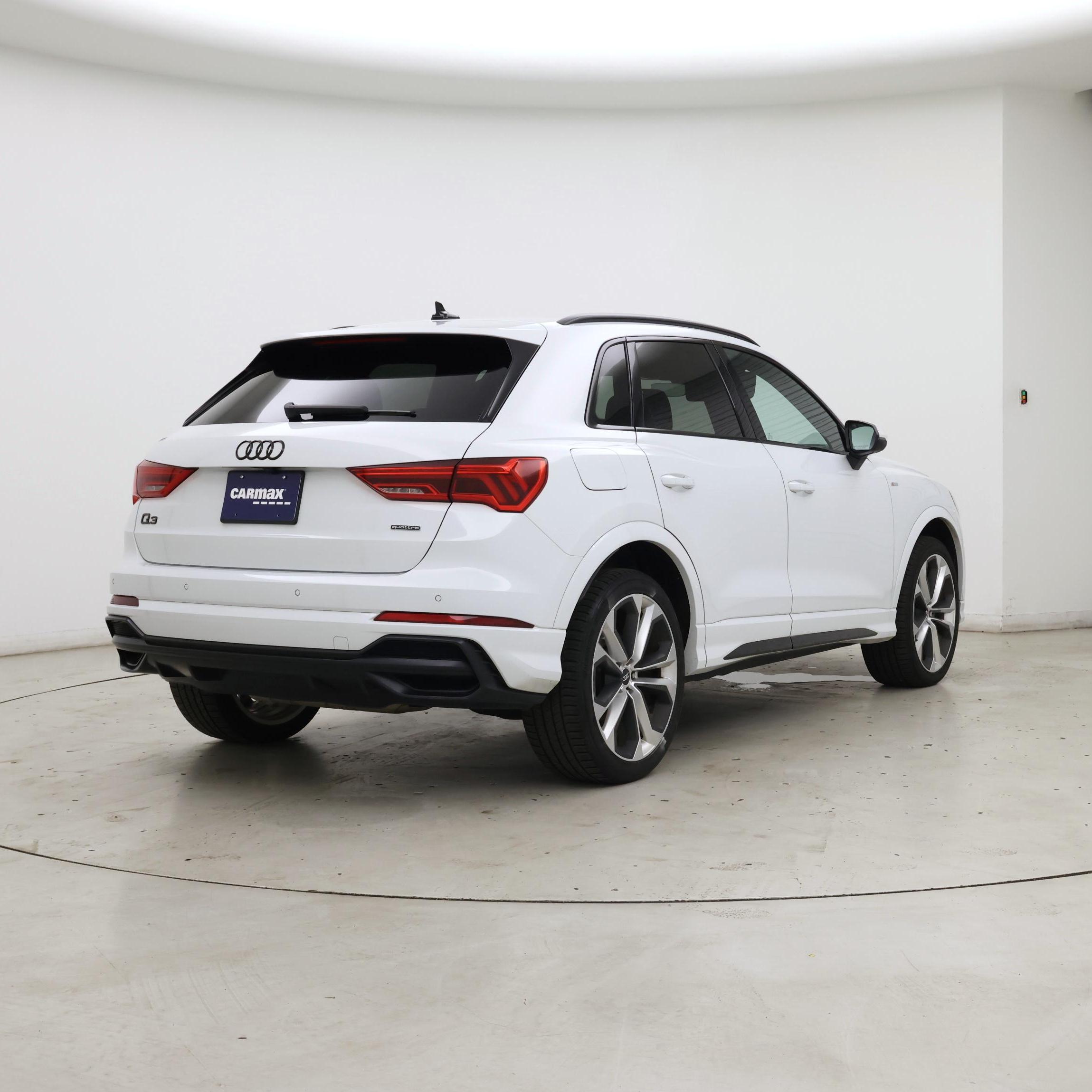 Thumbnail: 2022 Audi Q3 - 8