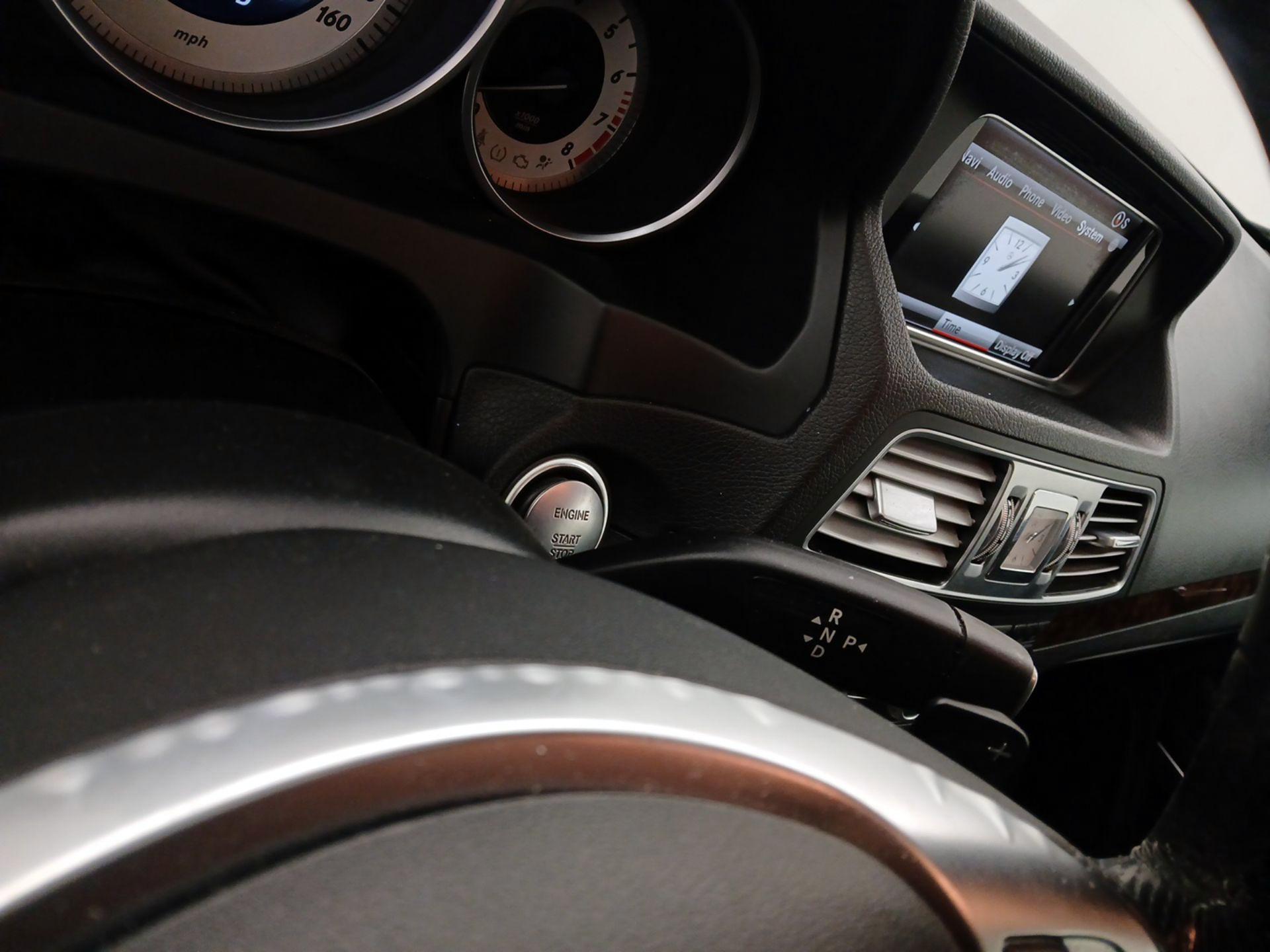 Thumbnail: 2015 Mercedes-Benz E-Class - 18