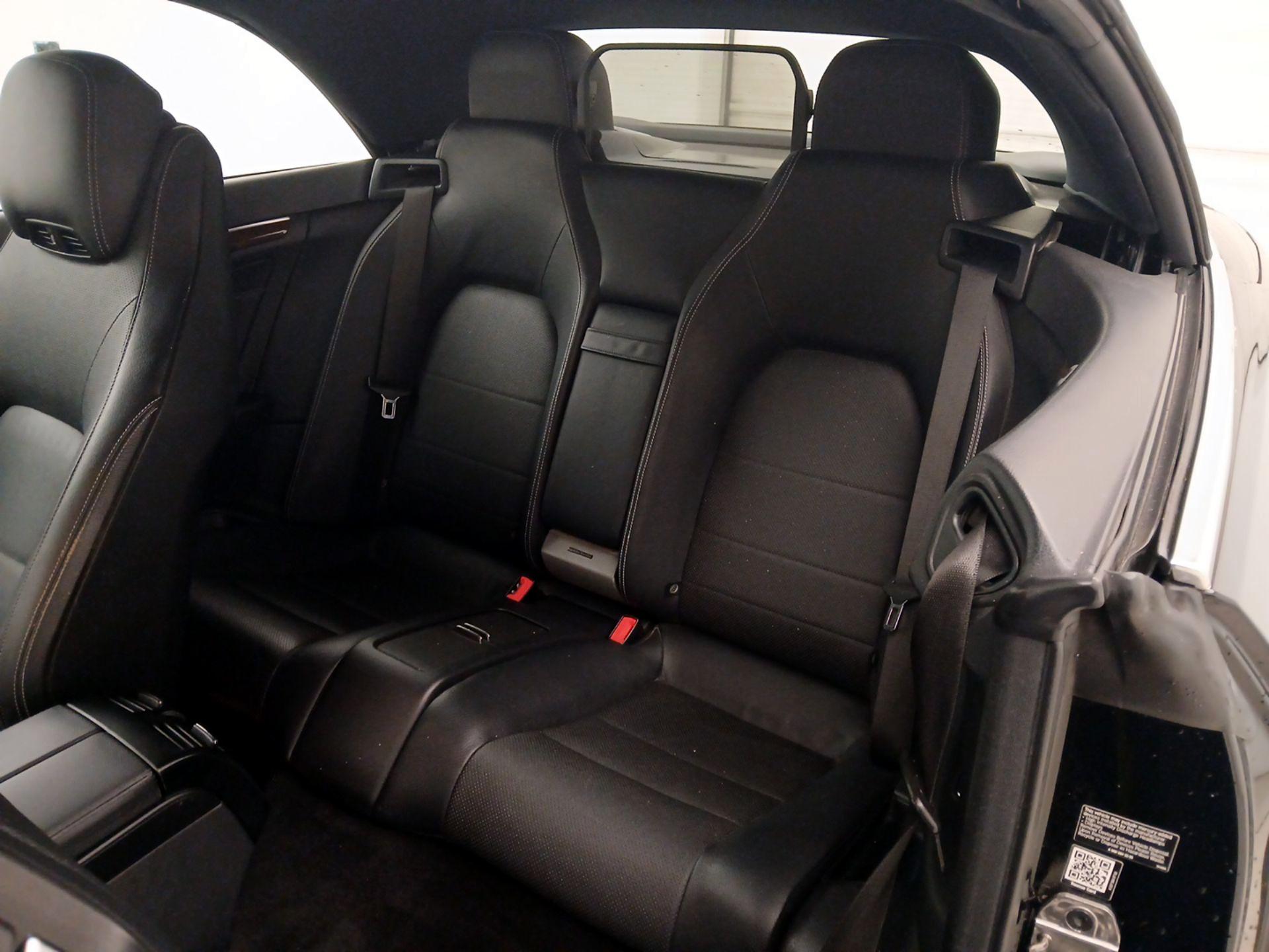 Thumbnail: 2015 Mercedes-Benz E-Class - 20