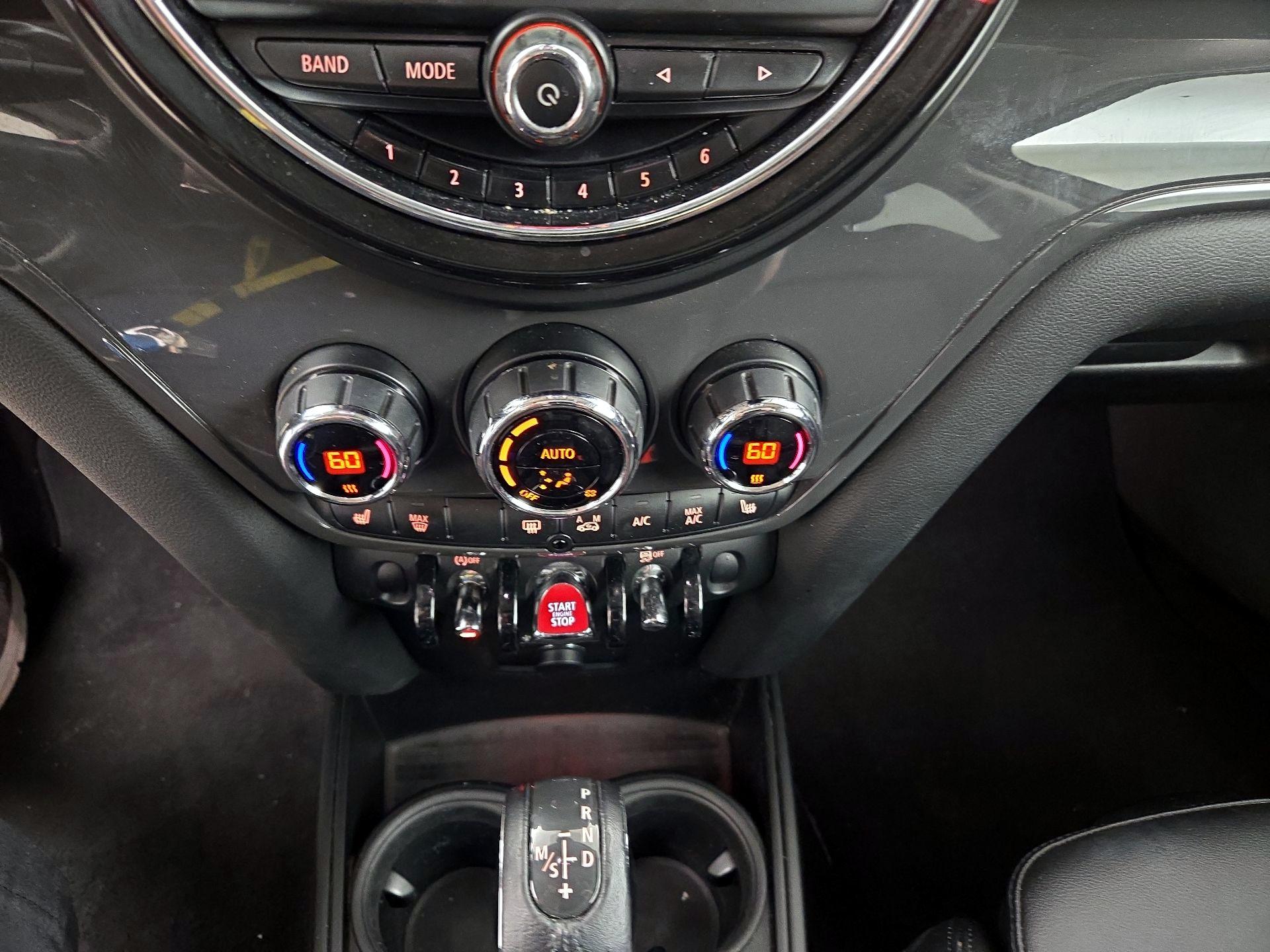 Thumbnail: 2017 MINI Cooper Countryman - 15