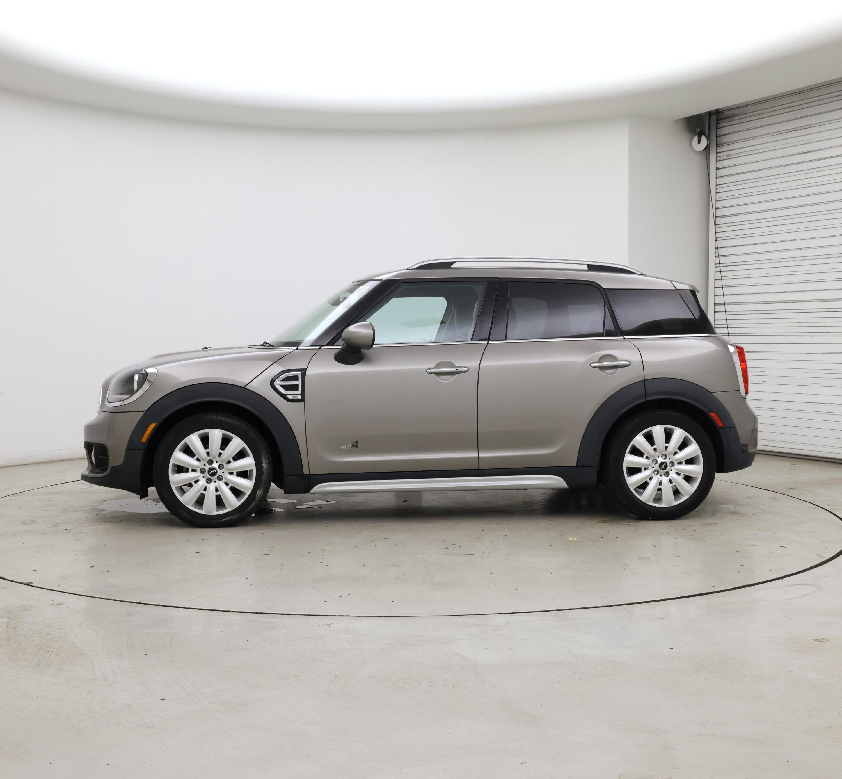 Thumbnail: 2017 MINI Cooper Countryman - 3