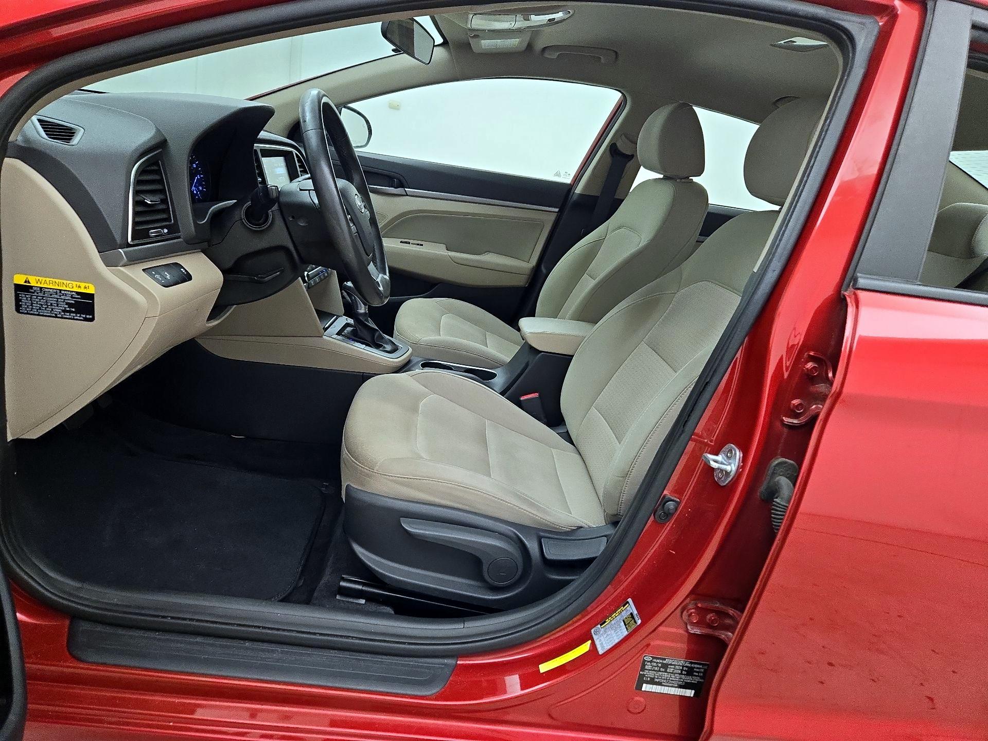 Thumbnail: 2017 Hyundai Elantra - 11