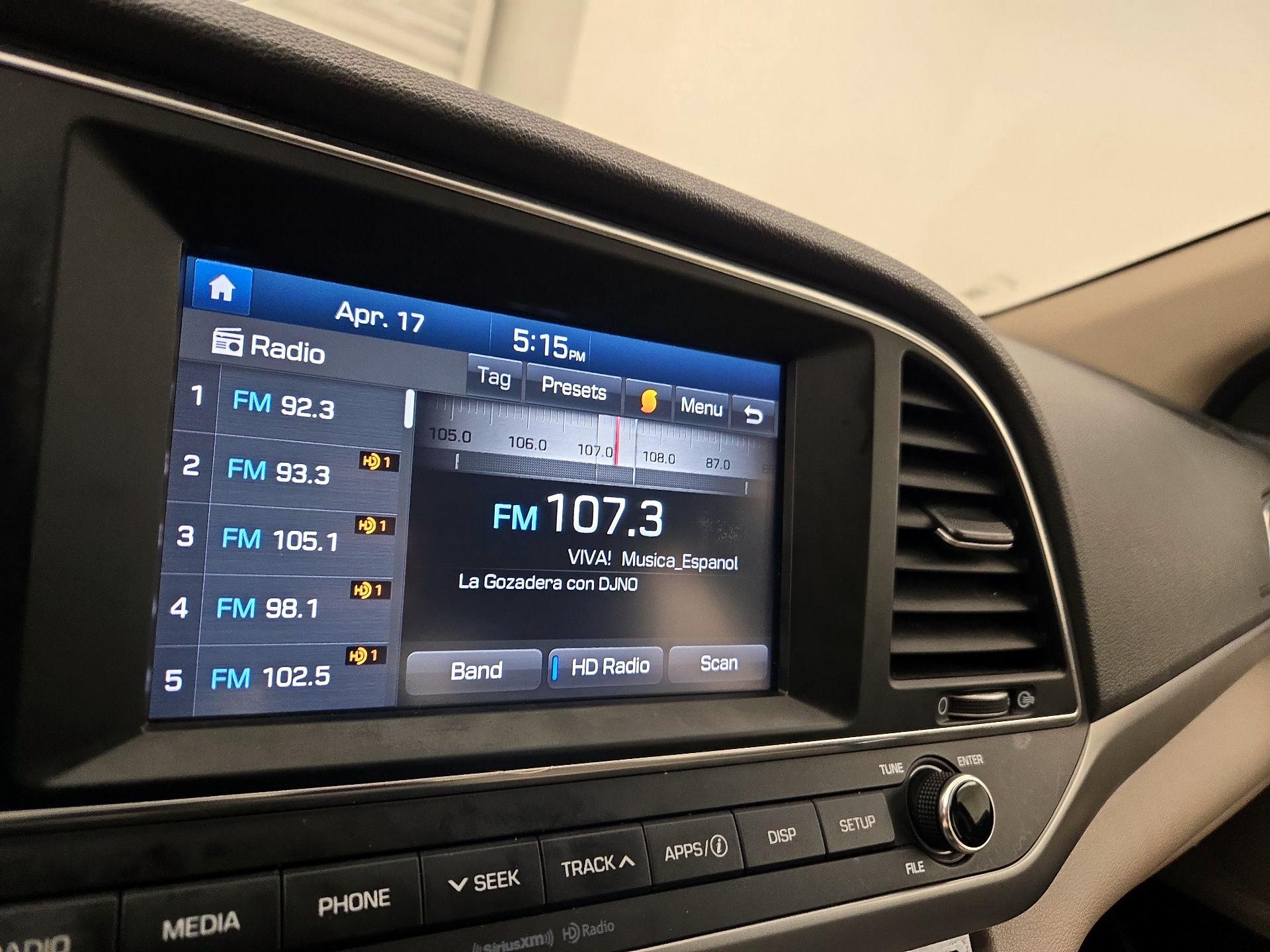 Thumbnail: 2017 Hyundai Elantra - 15