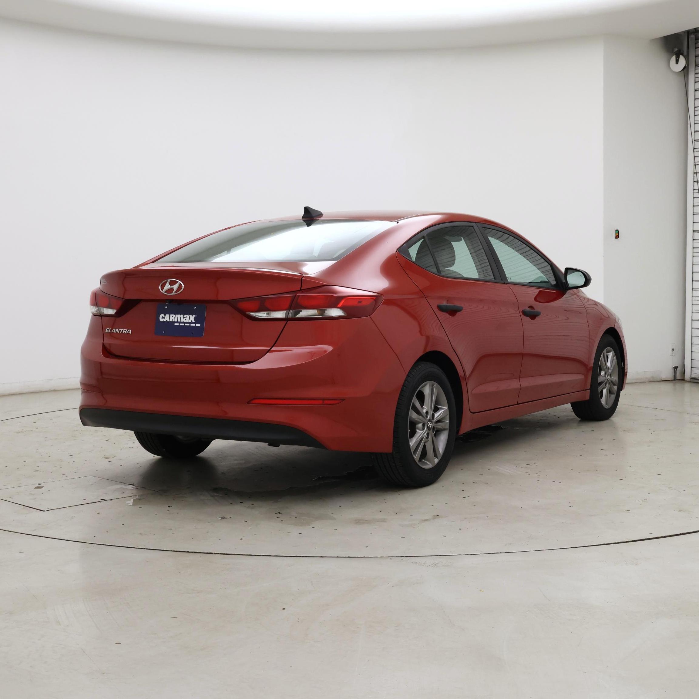 Thumbnail: 2017 Hyundai Elantra - 8