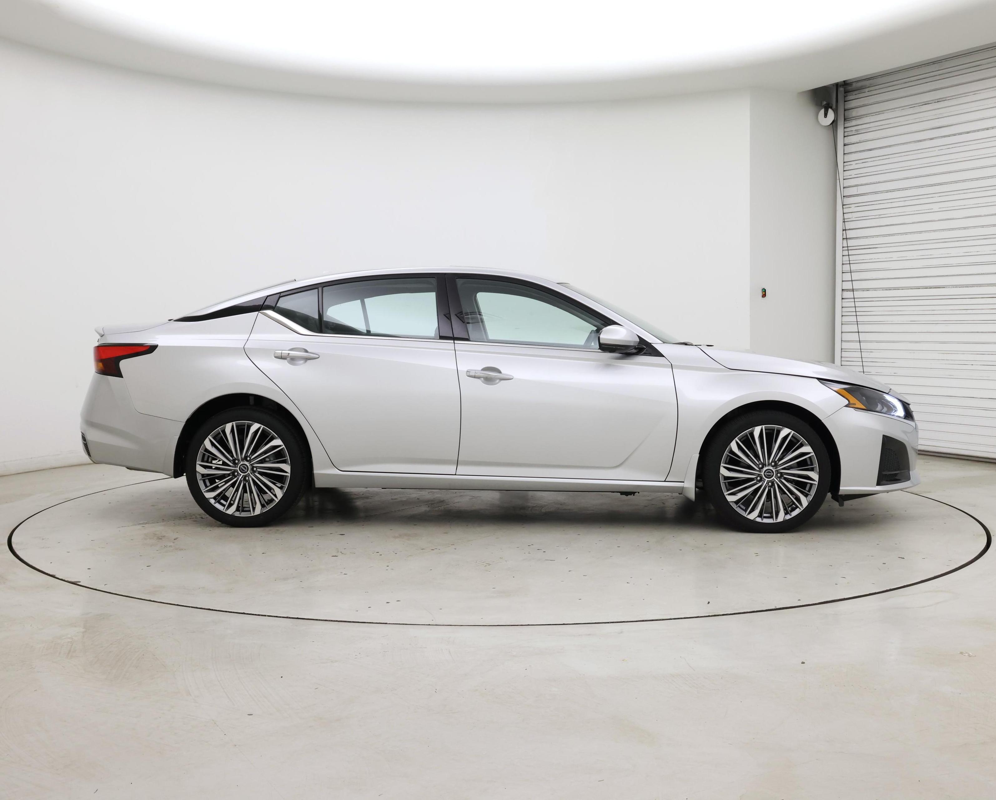 Thumbnail: 2024 Nissan Altima - 7