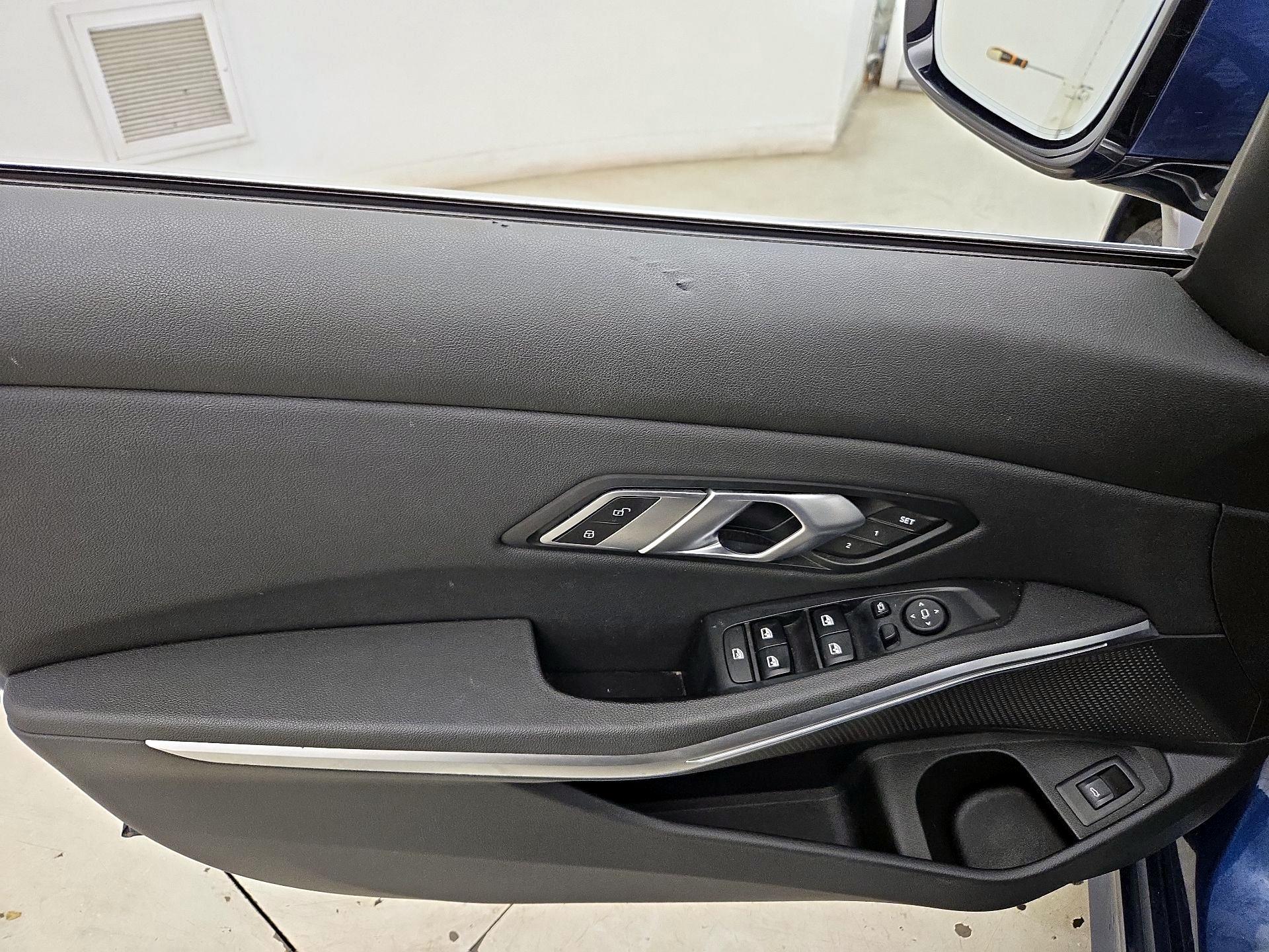 Thumbnail: 2021 BMW 3 Series - 12