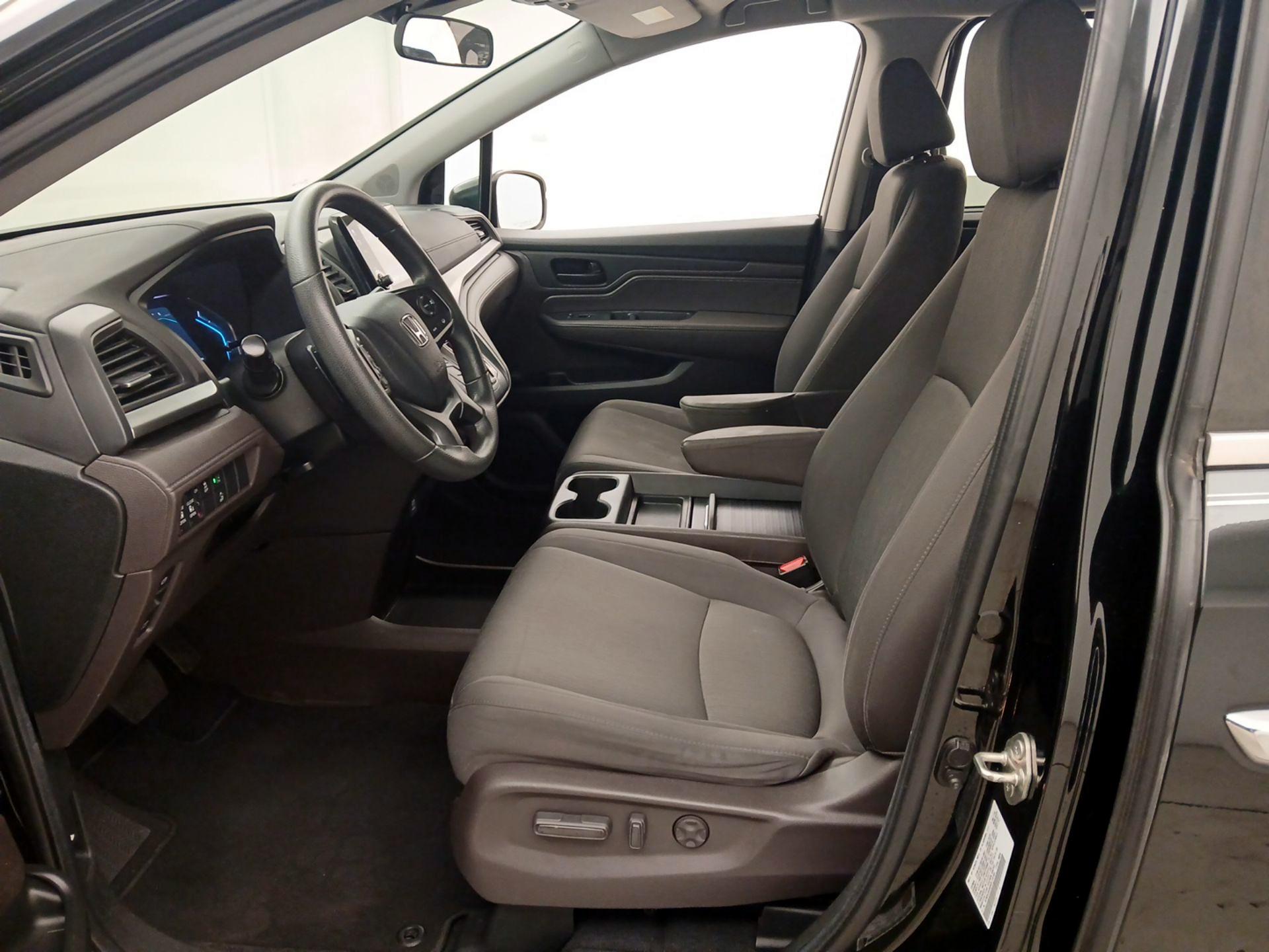 Thumbnail: 2019 Honda Odyssey - 11