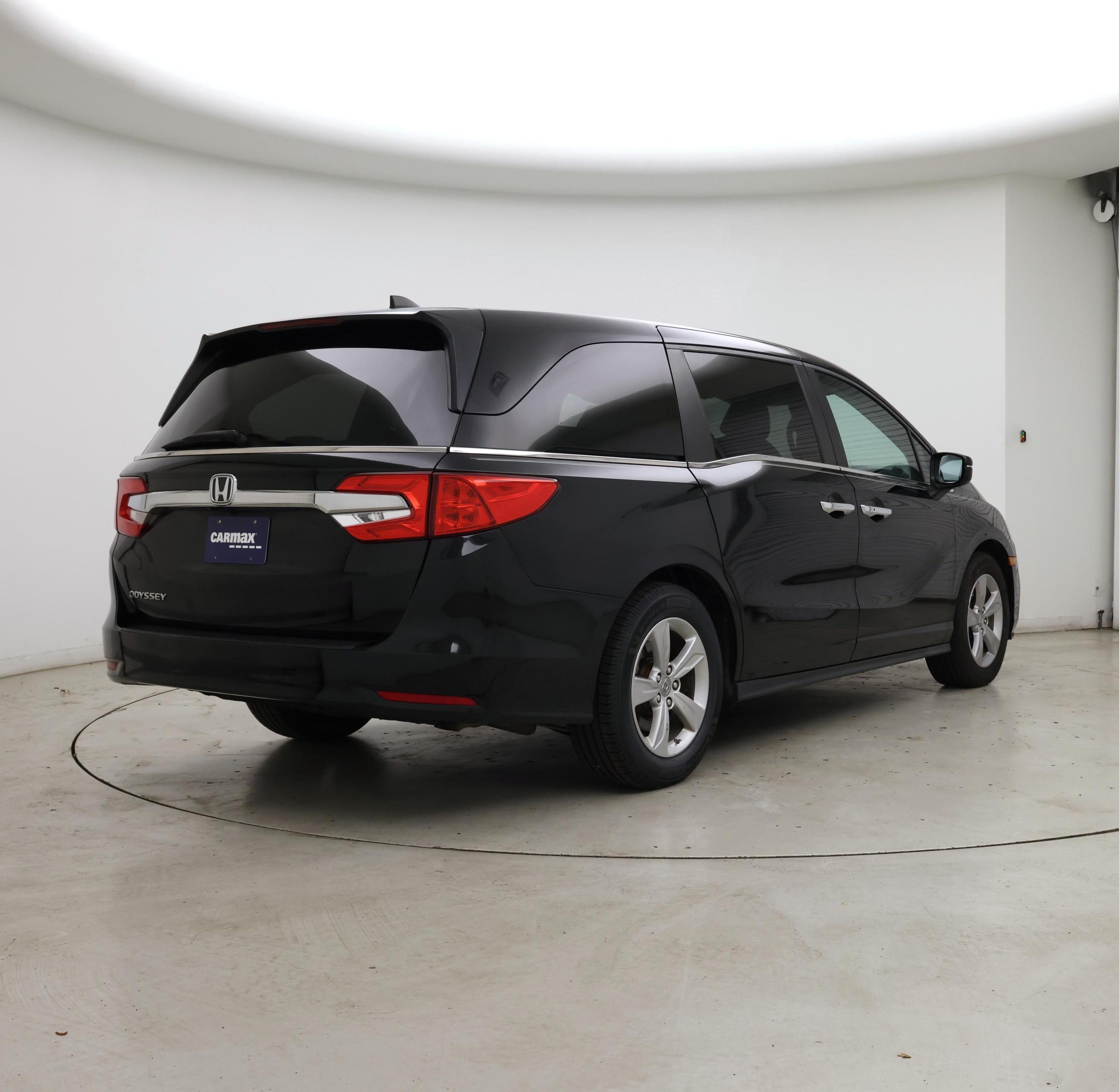 Thumbnail: 2019 Honda Odyssey - 8