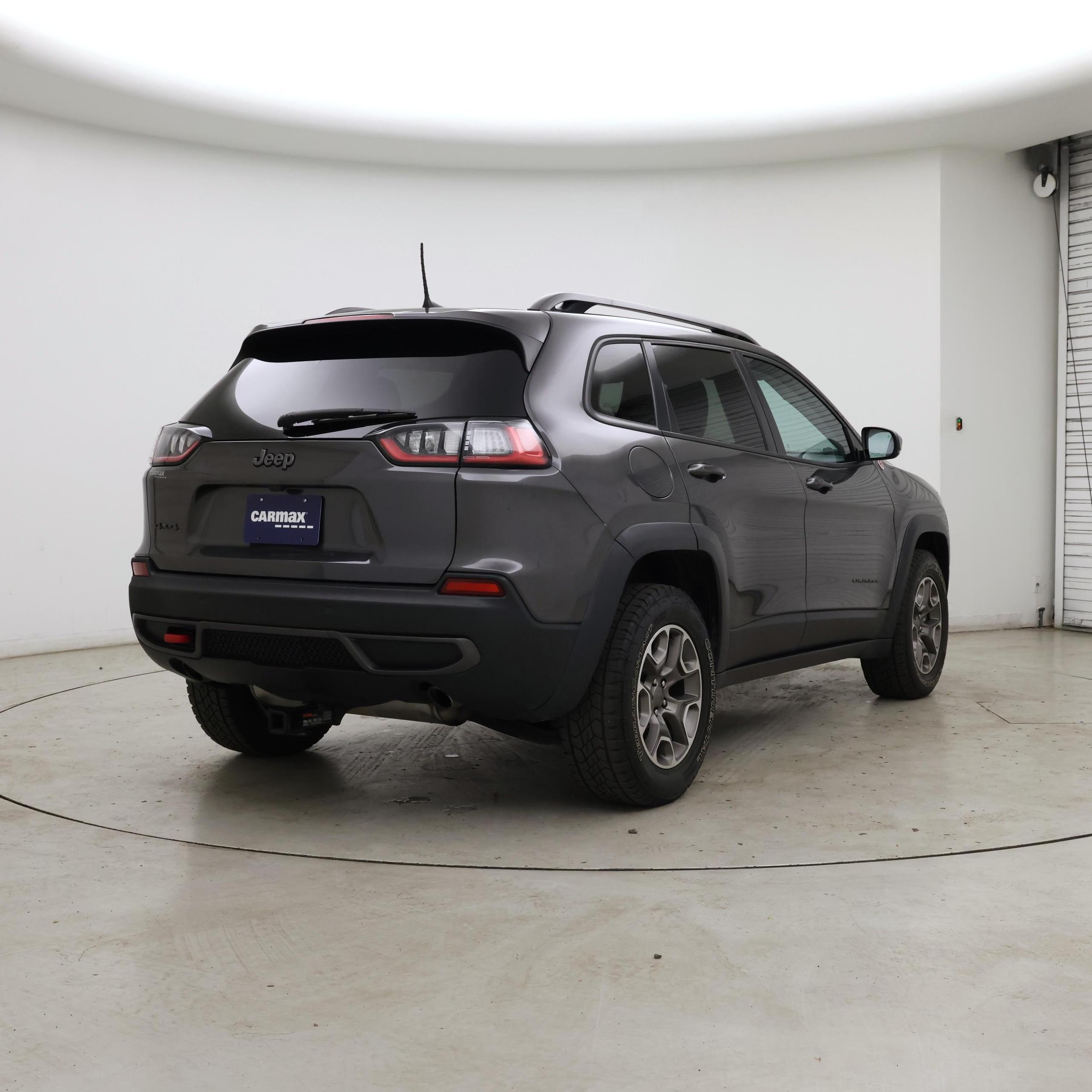 Thumbnail: 2021 Jeep Cherokee - 8