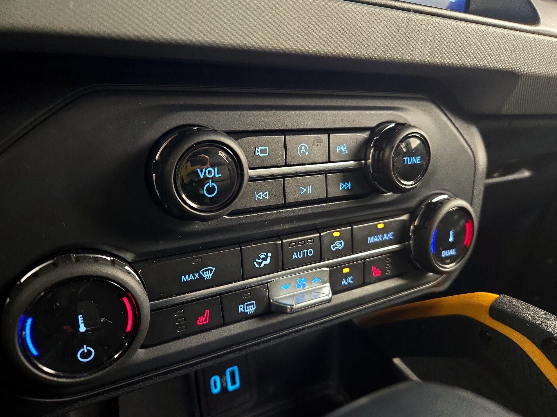 Thumbnail: 2022 Ford Bronco - 16