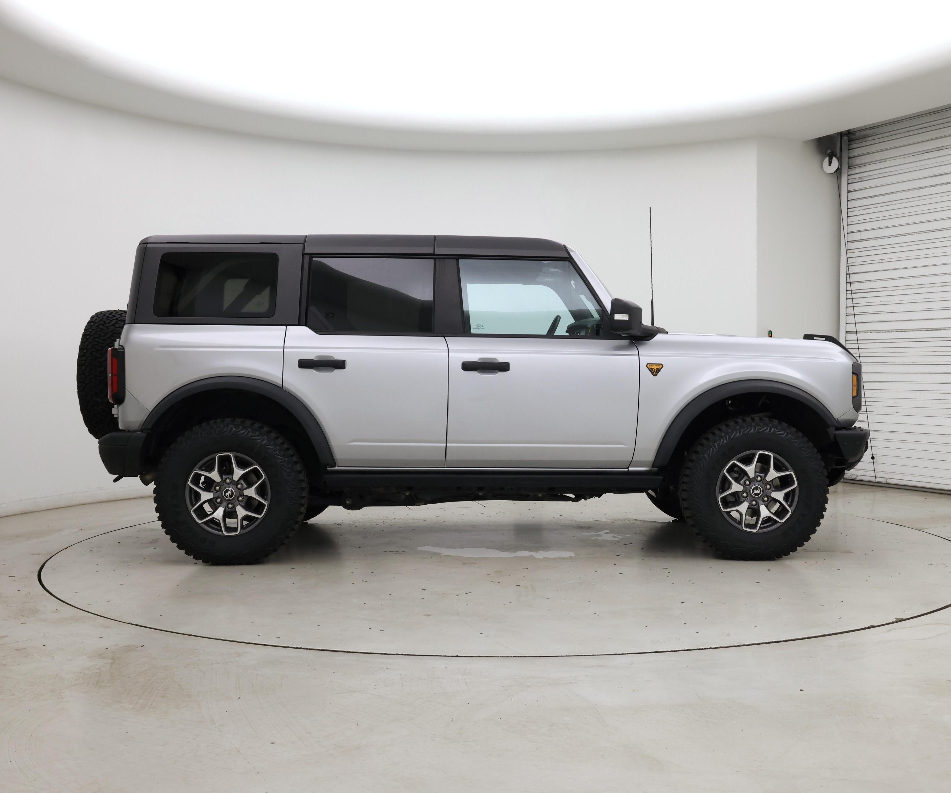 Thumbnail: 2022 Ford Bronco - 7