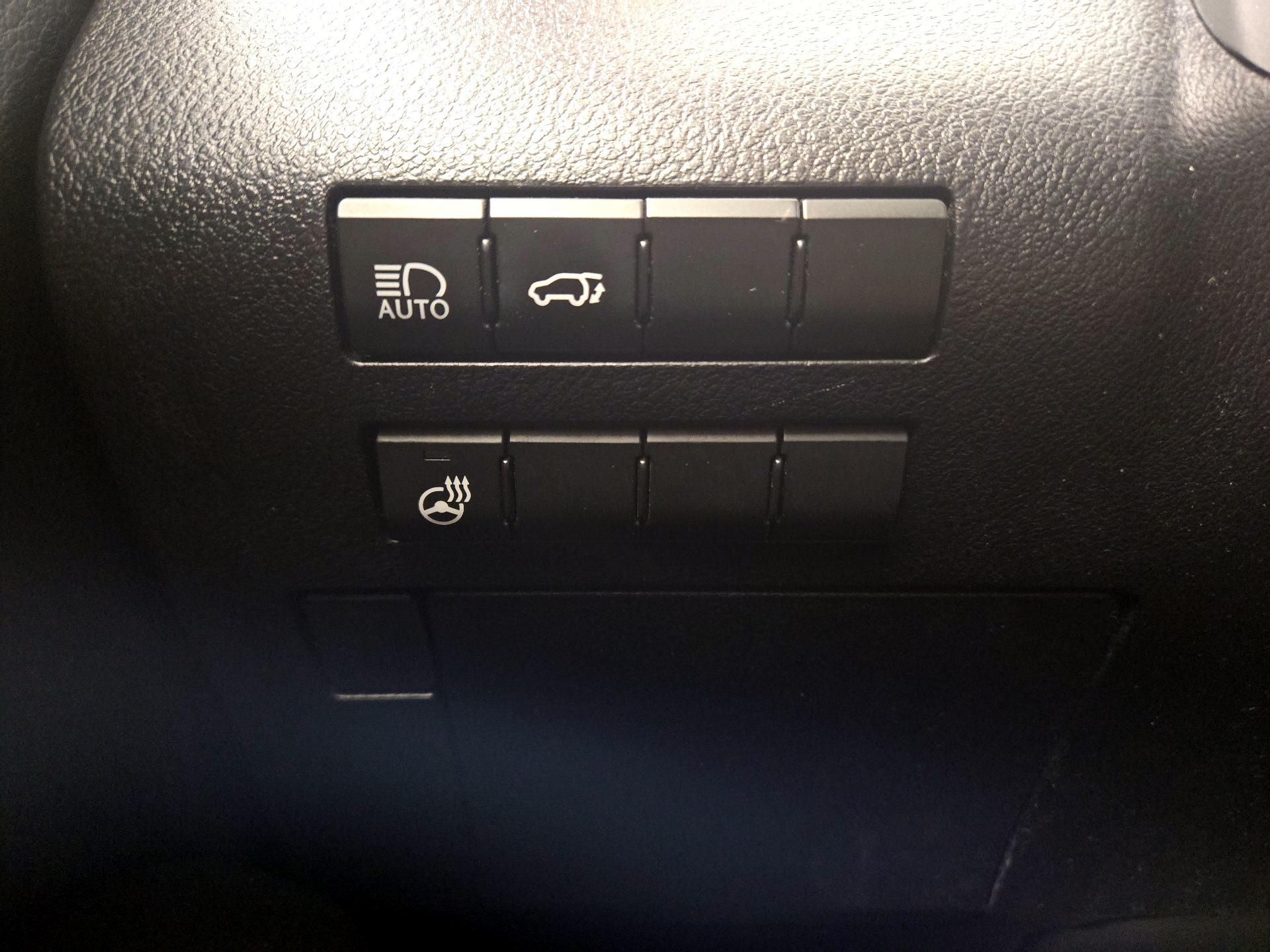 Thumbnail: 2017 Lexus RX - 13