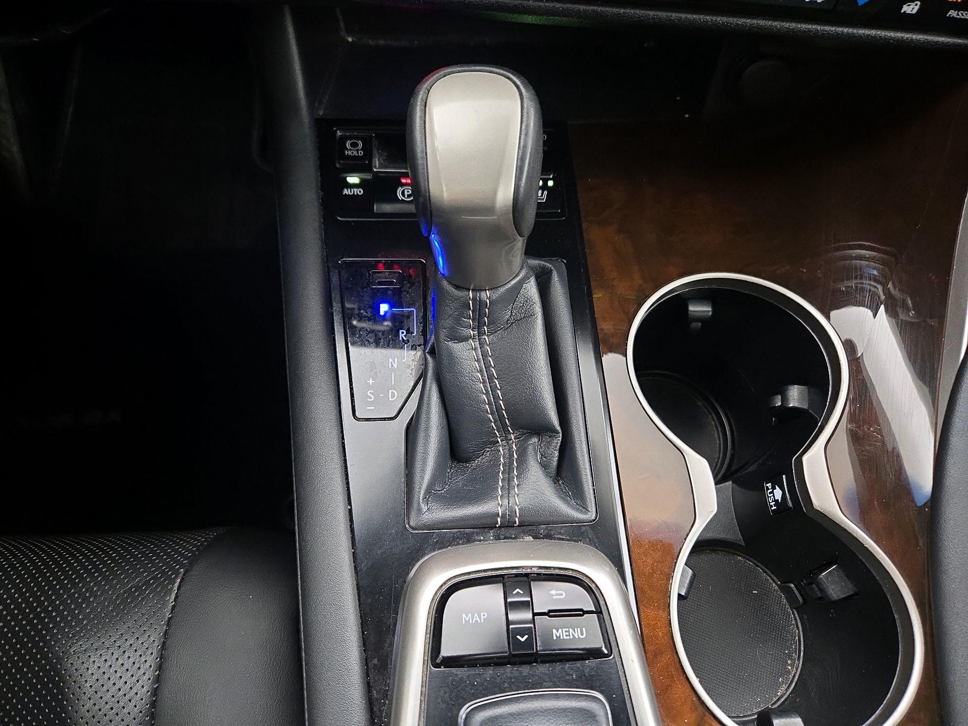 Thumbnail: 2017 Lexus RX - 18