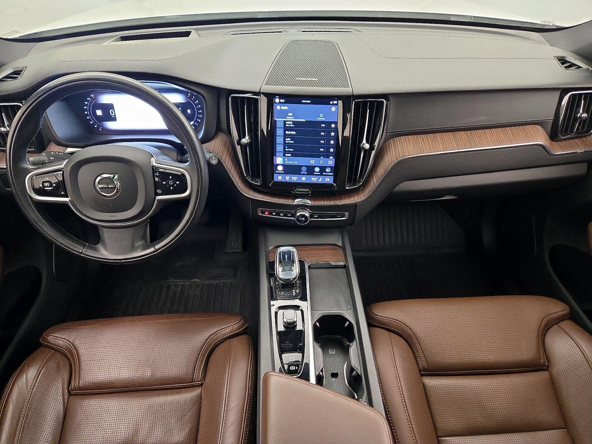 Thumbnail: 2022 Volvo XC60 - 9