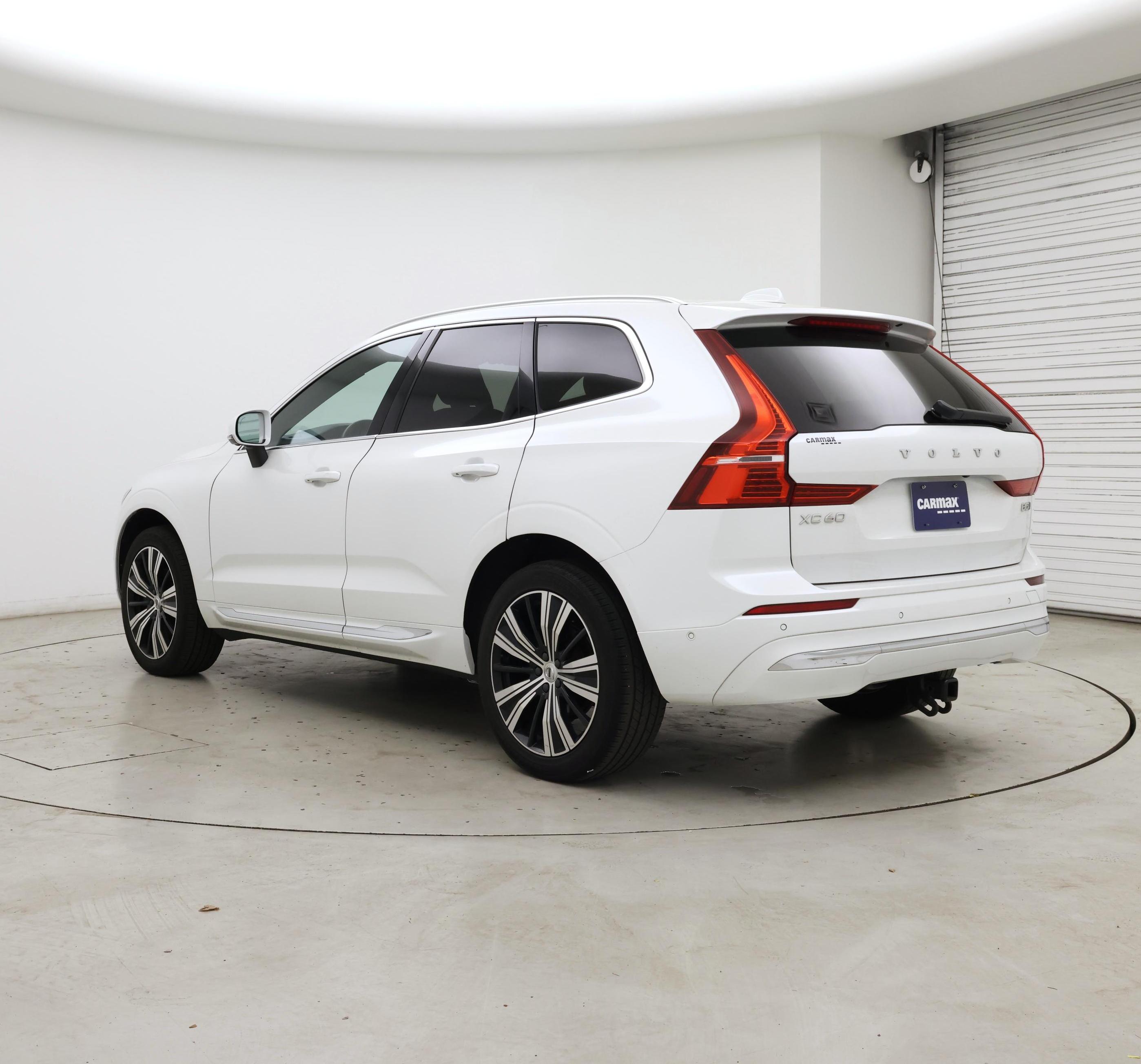 Thumbnail: 2022 Volvo XC60 - 2