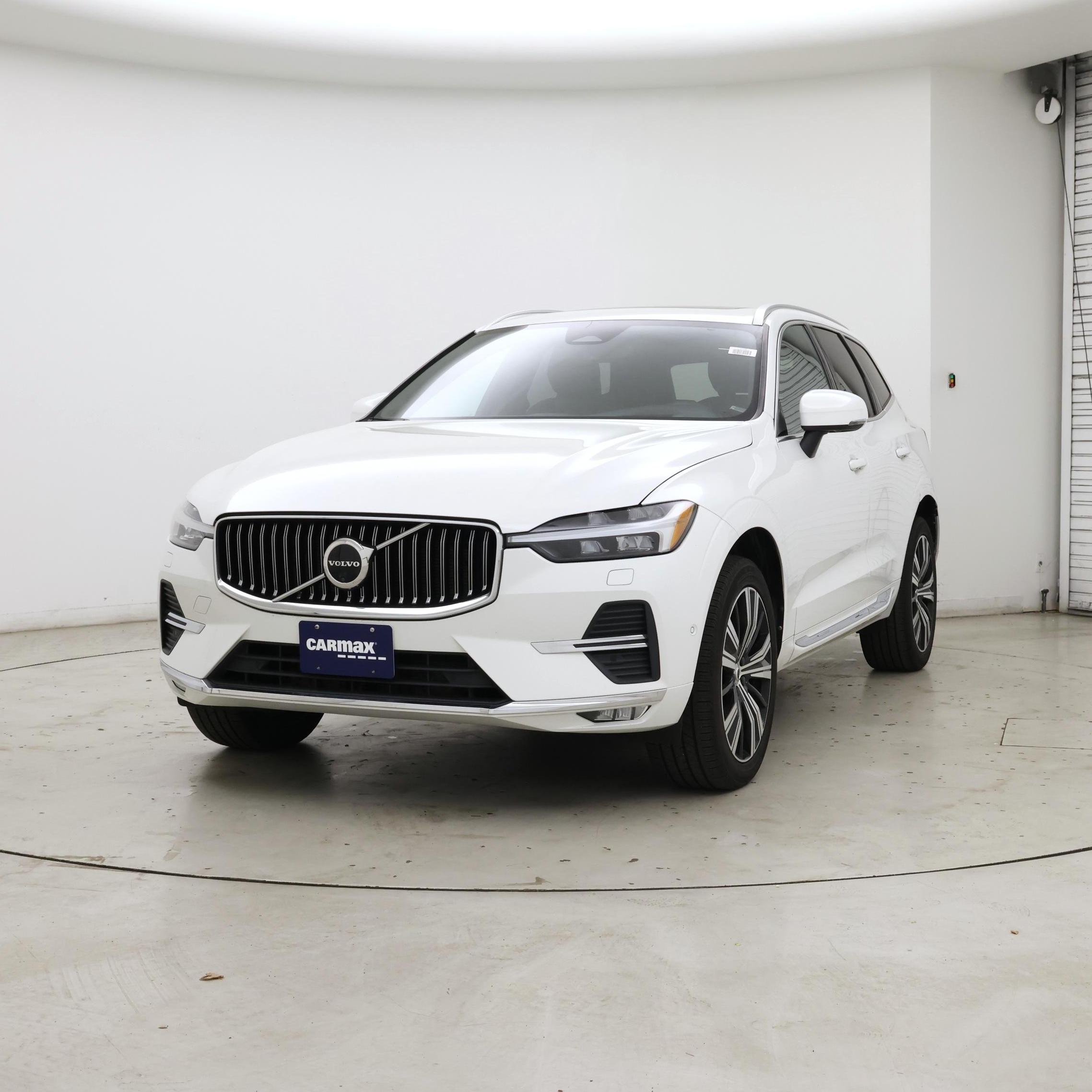 Thumbnail: 2022 Volvo XC60 - 4