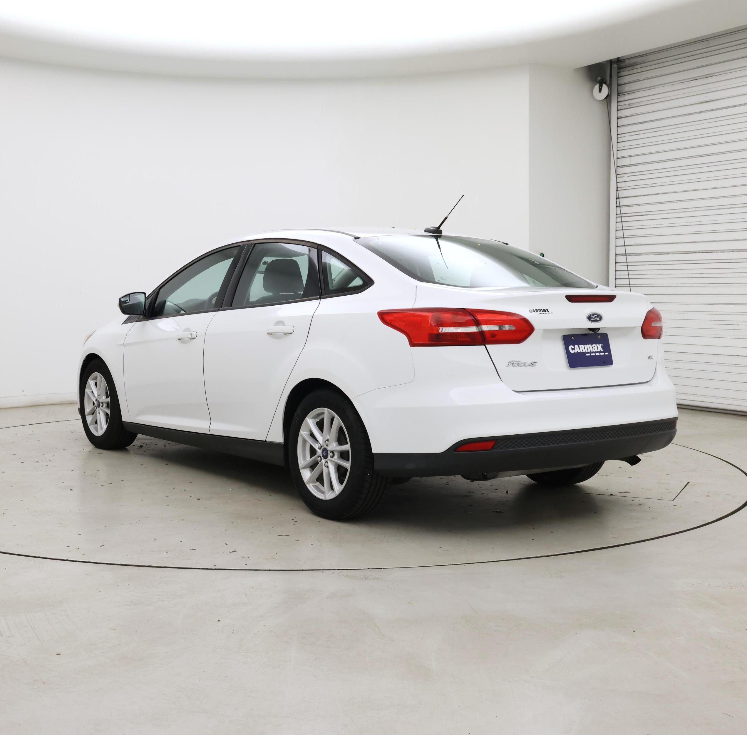 Thumbnail: 2015 Ford Focus - 2