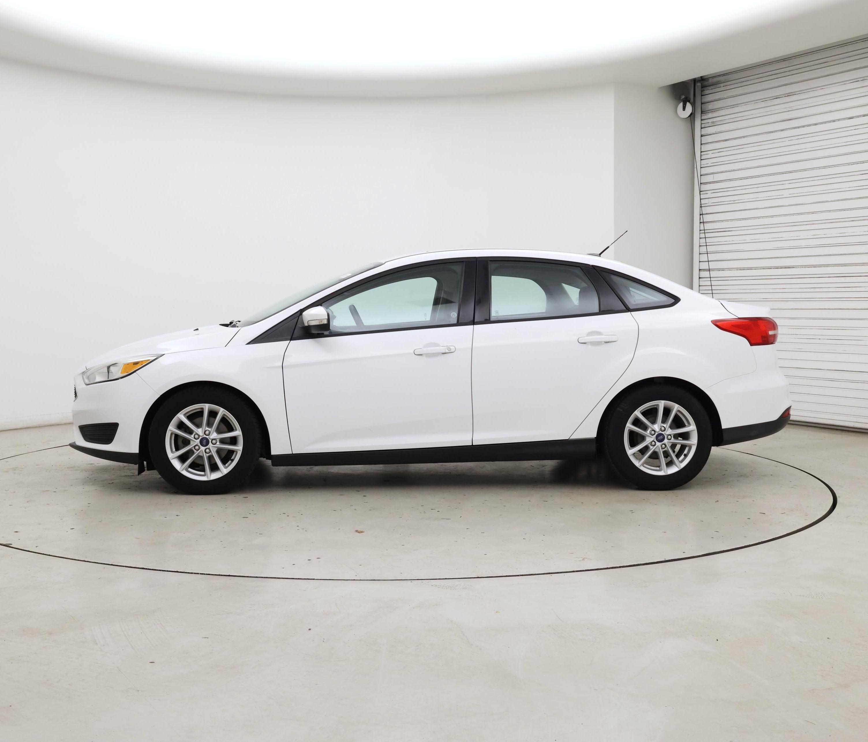 Thumbnail: 2015 Ford Focus - 3
