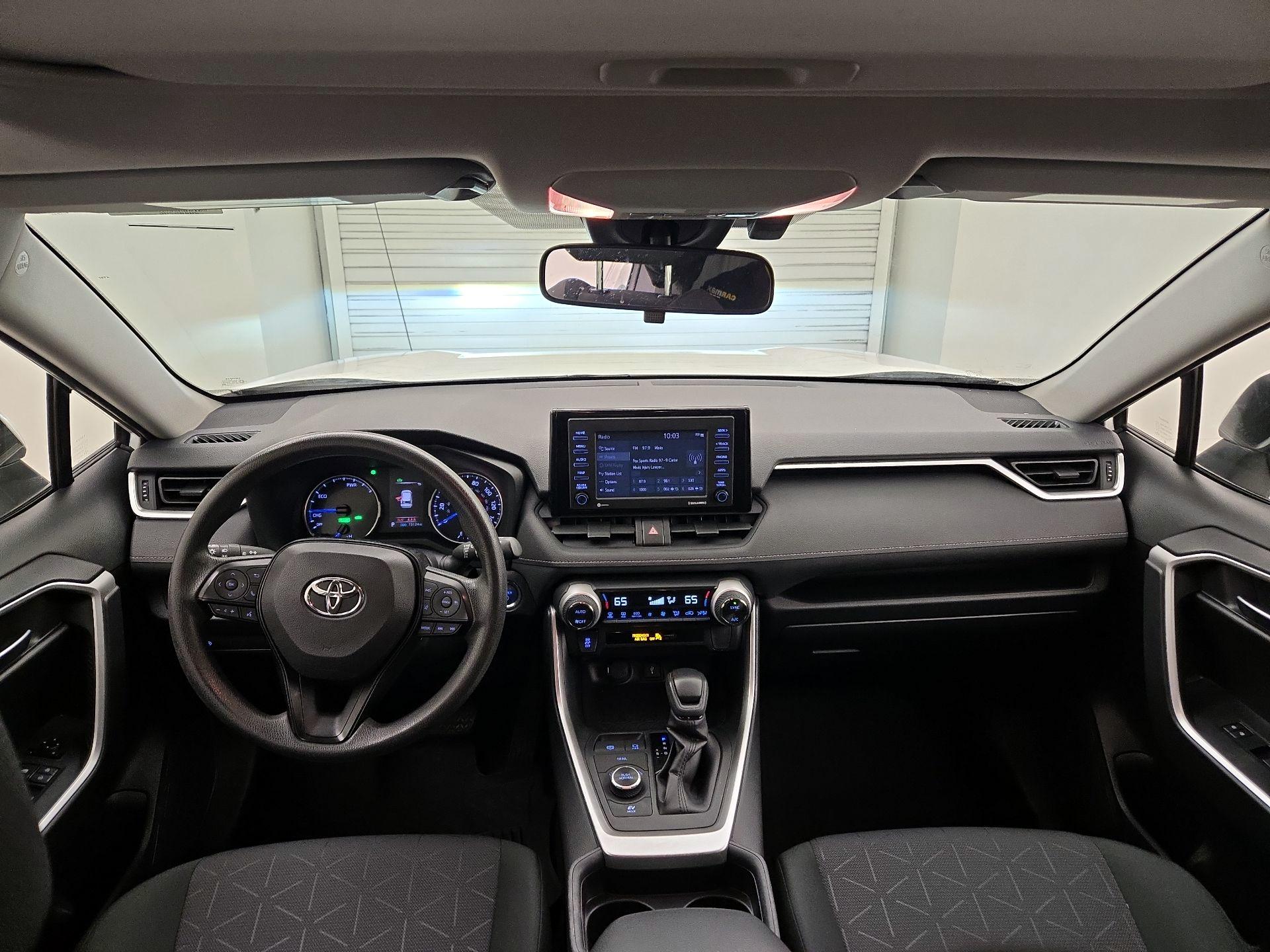 Thumbnail: 2020 Toyota RAV4 - 9