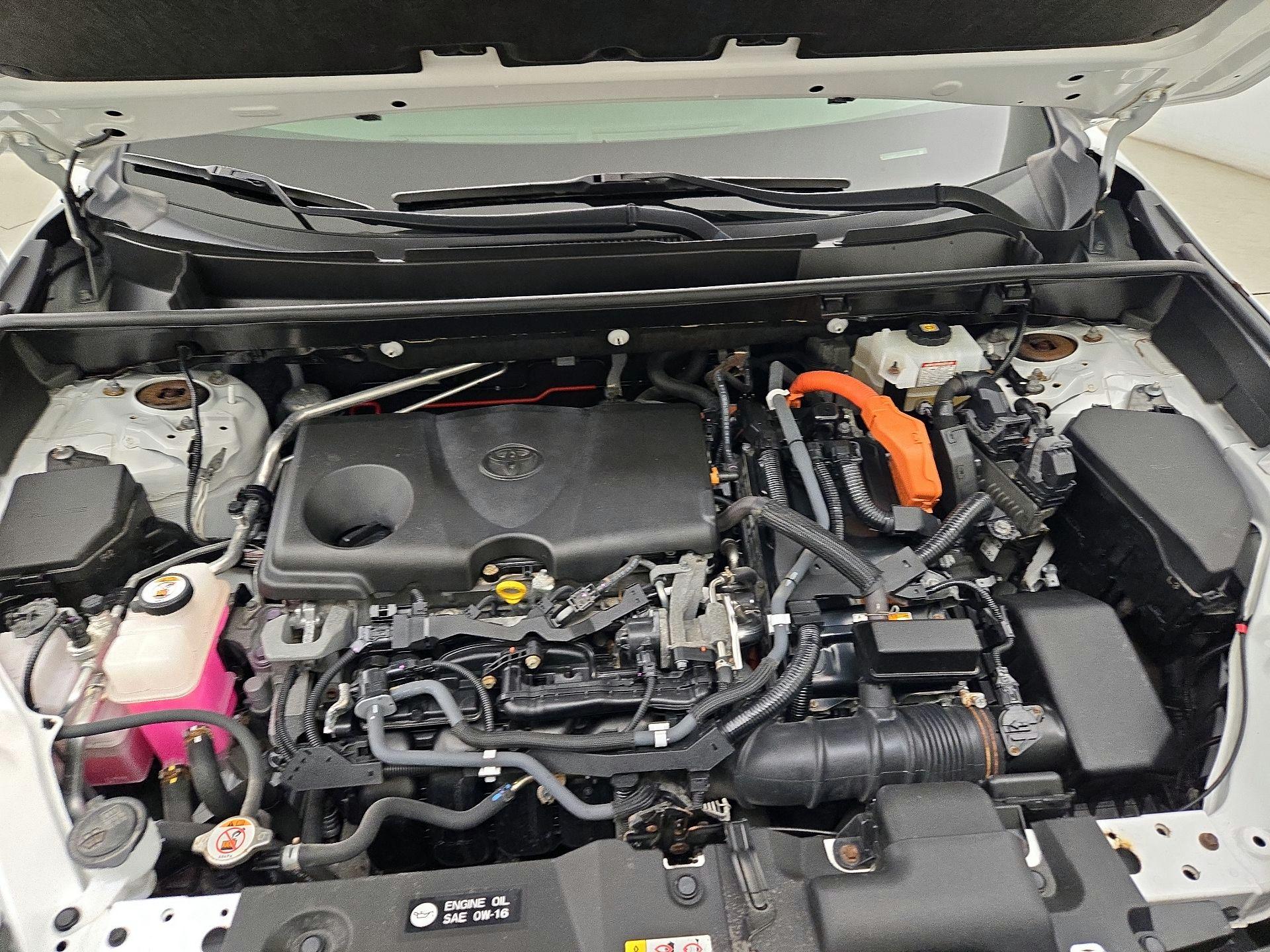 Thumbnail: 2020 Toyota RAV4 - 19