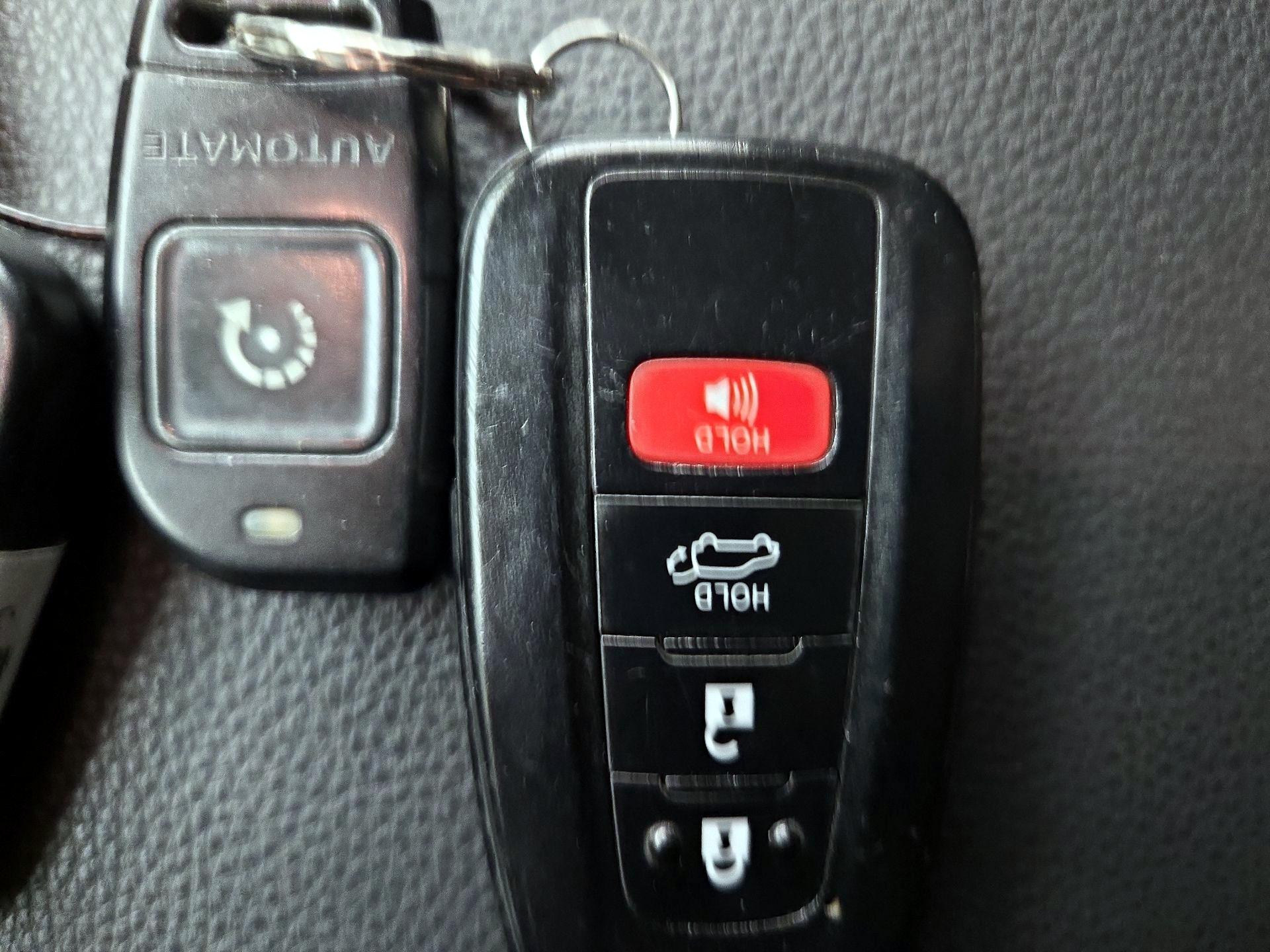 Thumbnail: 2020 Toyota RAV4 - 20