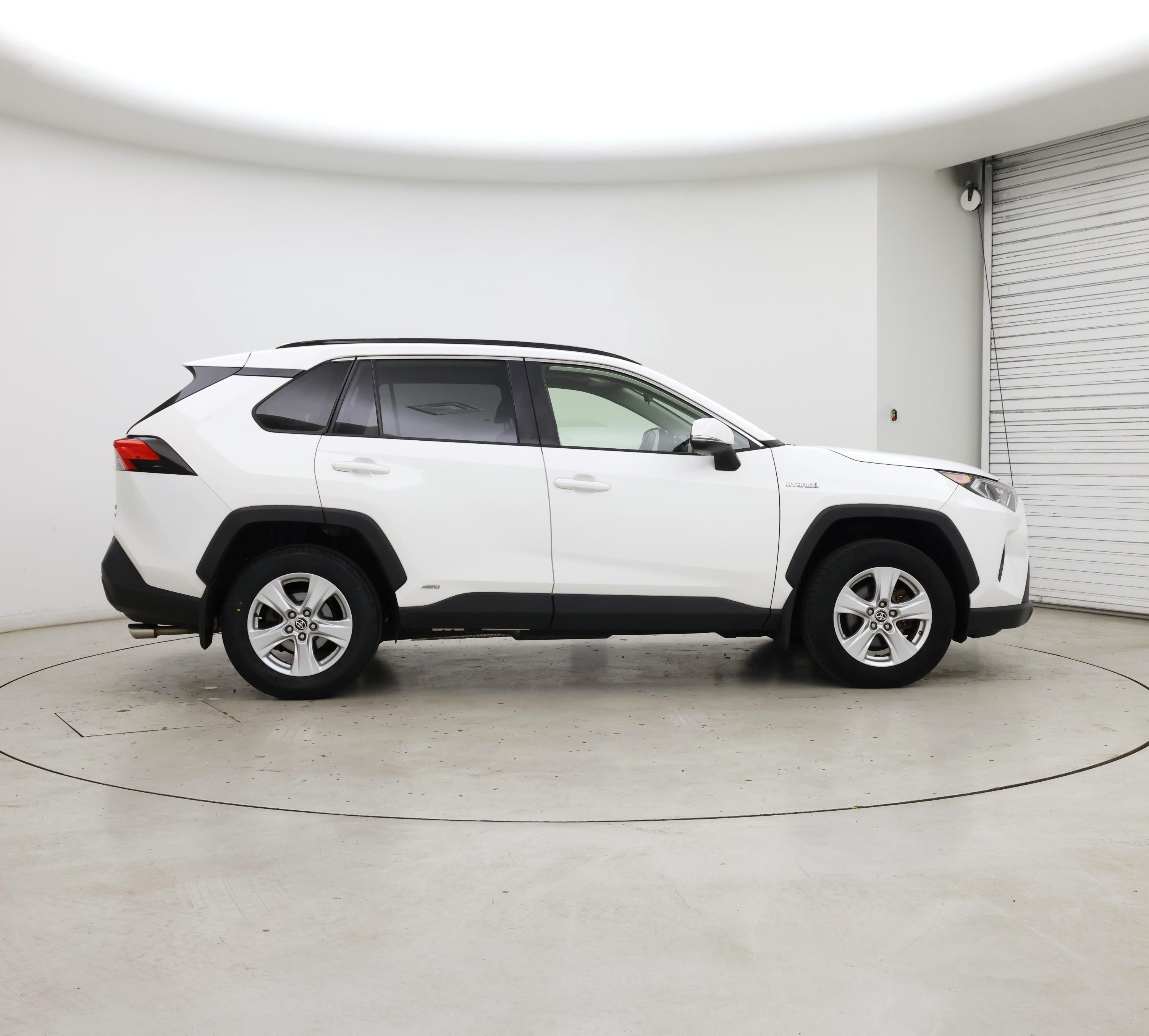 Thumbnail: 2020 Toyota RAV4 - 7