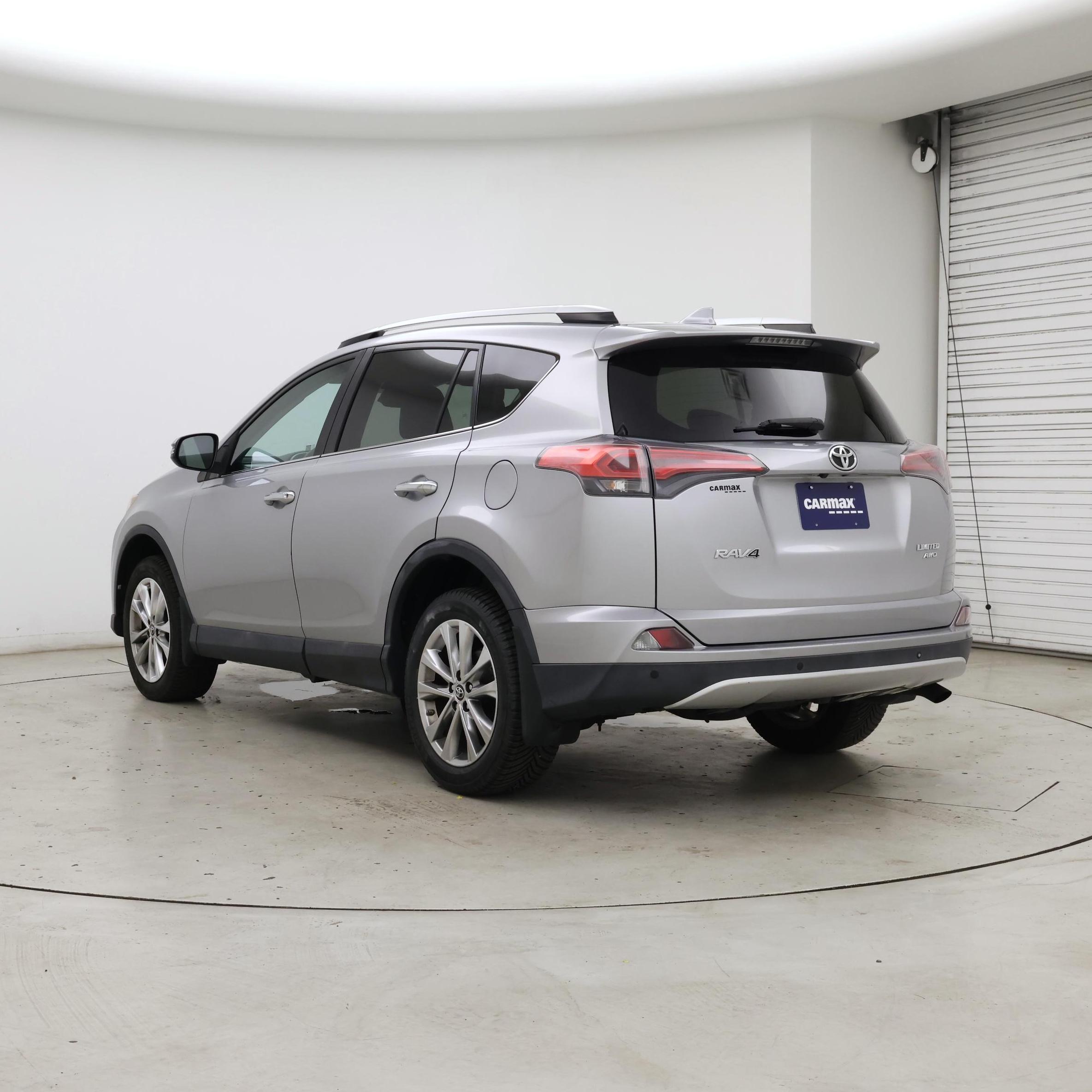 Thumbnail: 2016 Toyota RAV4 - 2